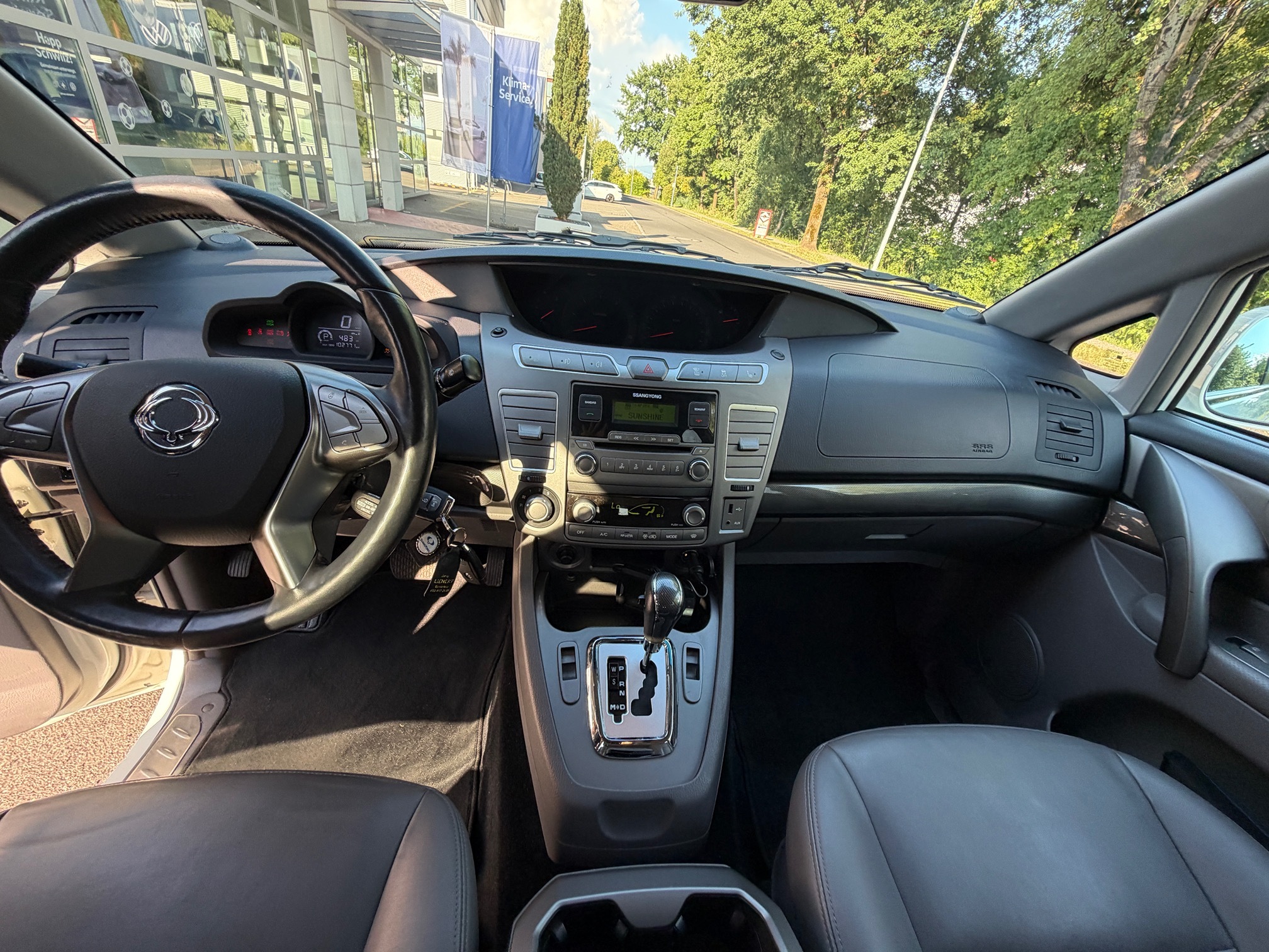 SSANGYONG Rodius SV200 XVT — zdjęcie 13