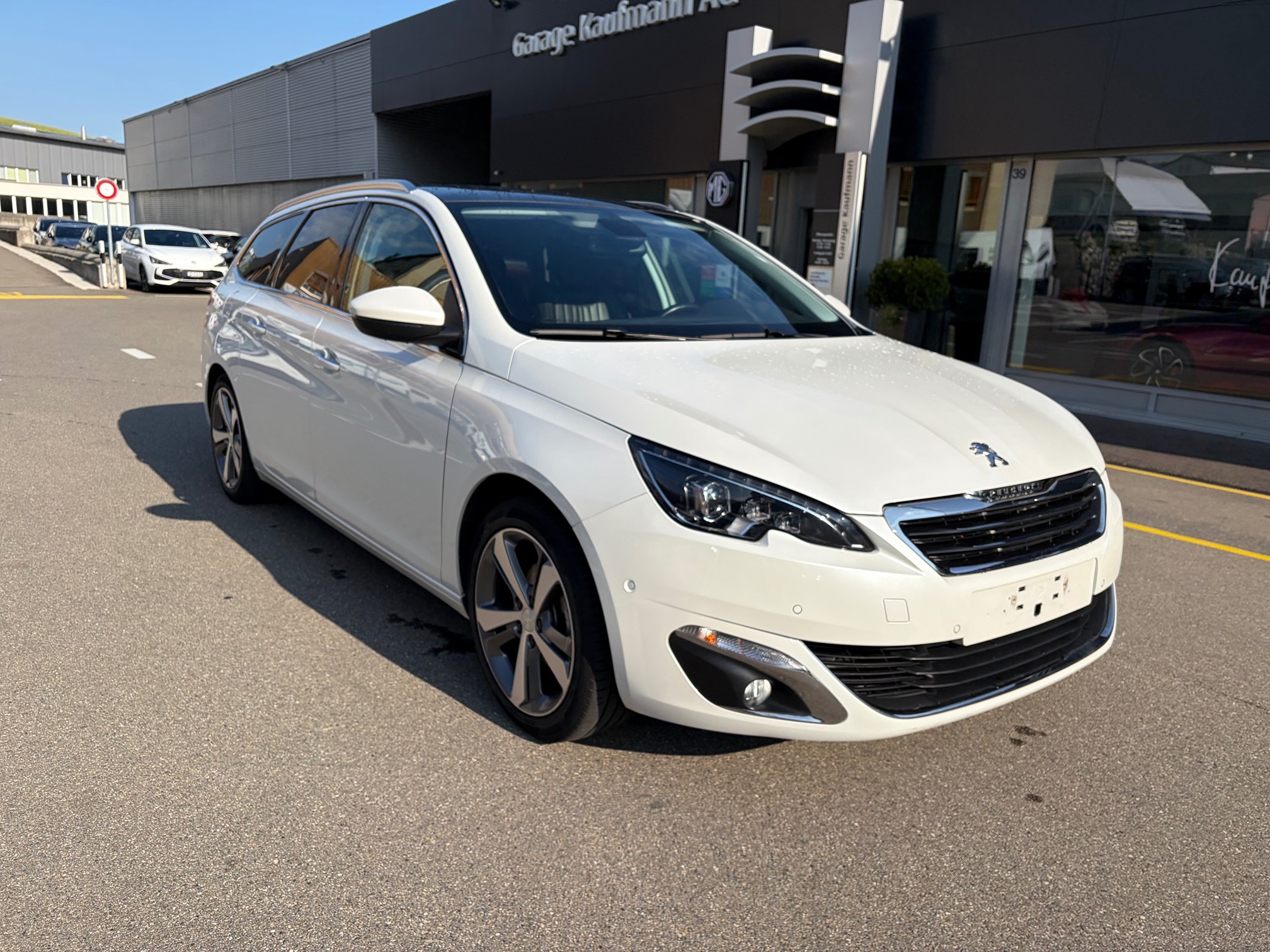 PEUGEOT 308 SW e-THP