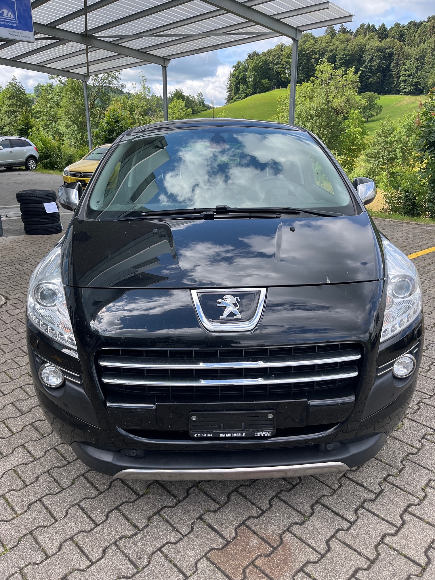 PEUGEOT 3008 HYbrid4 — zdjęcie 2