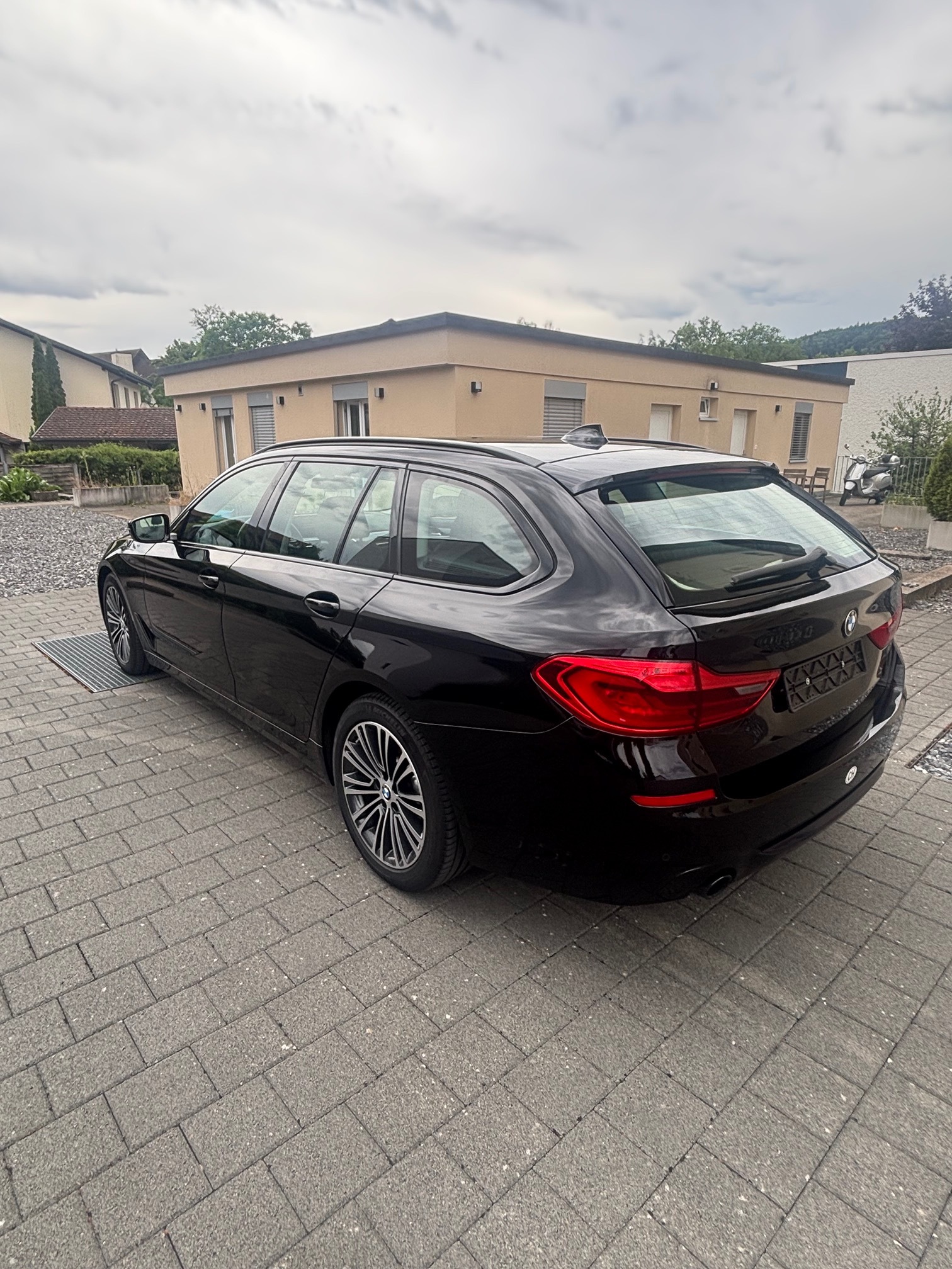BMW 525d — zdjęcie 8