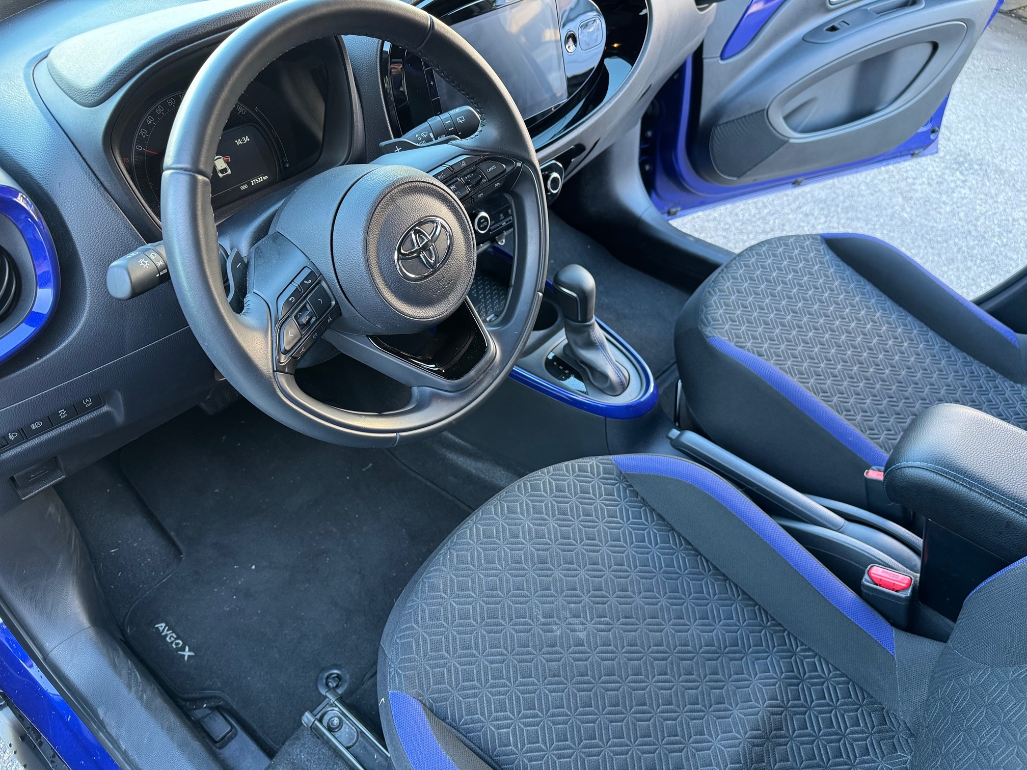 TOYOTA Aygo X 1.0 — zdjęcie 14