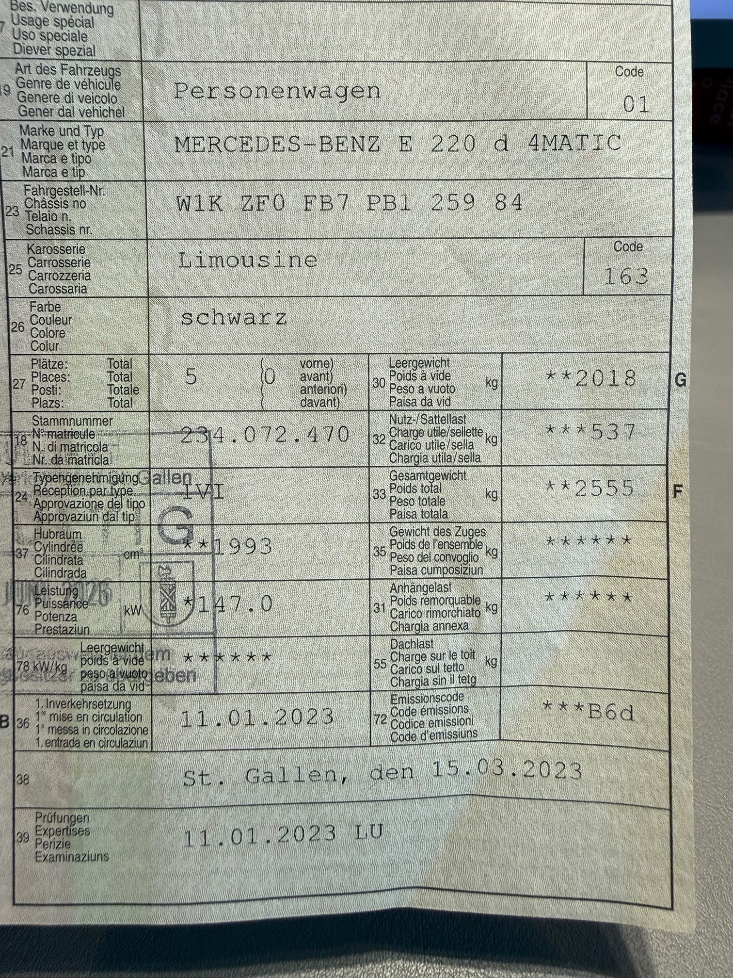 MERCEDES-BENZ E 220 d 4MATIC — zdjęcie 14