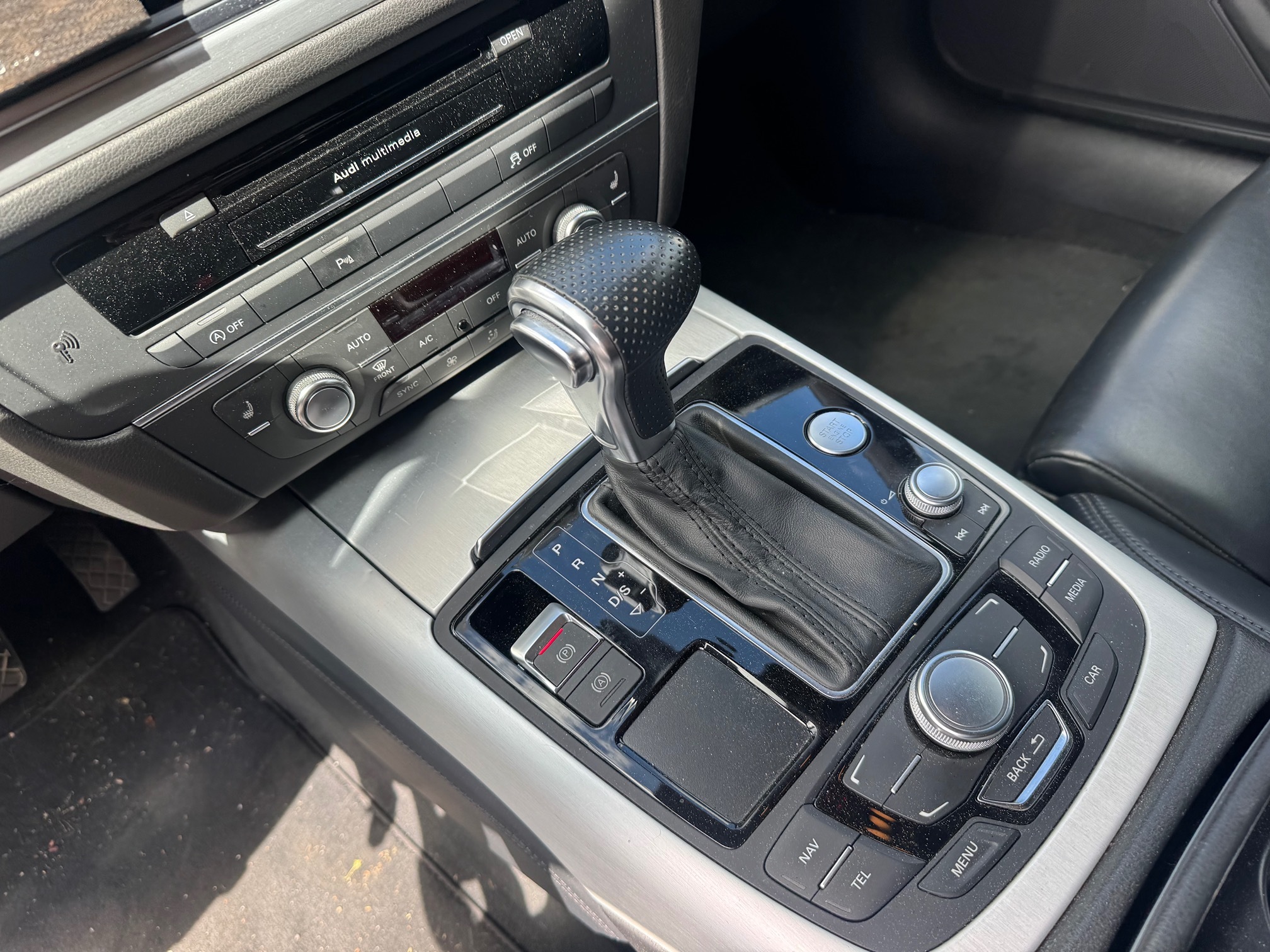 AUDI A6 Av.qu3.0BiTDI — zdjęcie 14