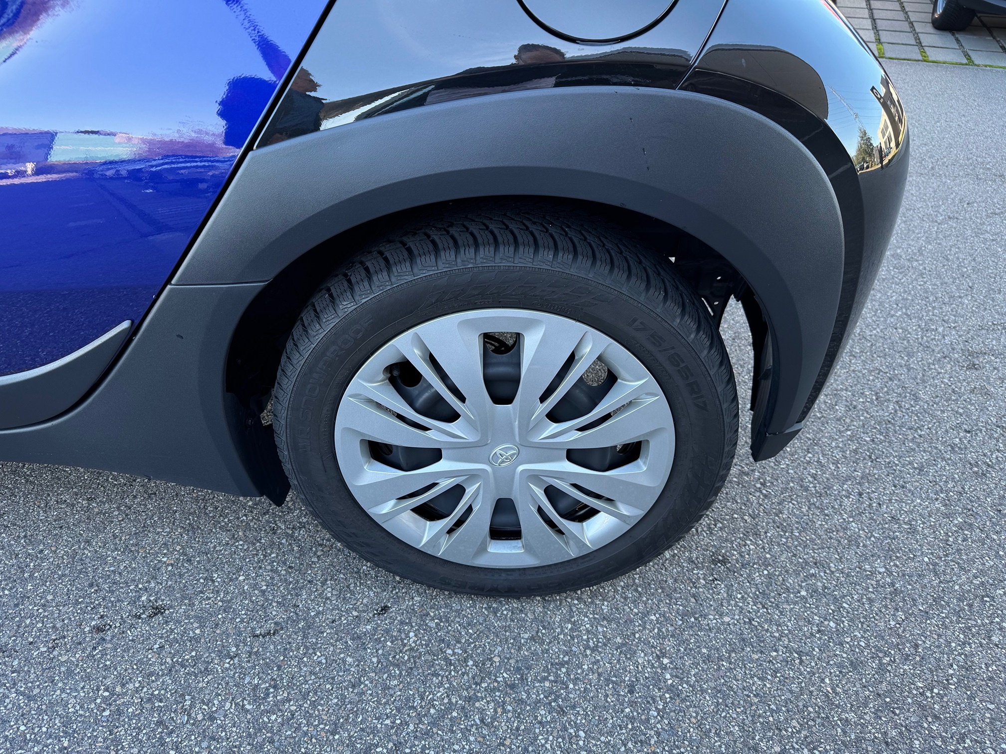 TOYOTA Aygo X 1.0 — zdjęcie 7