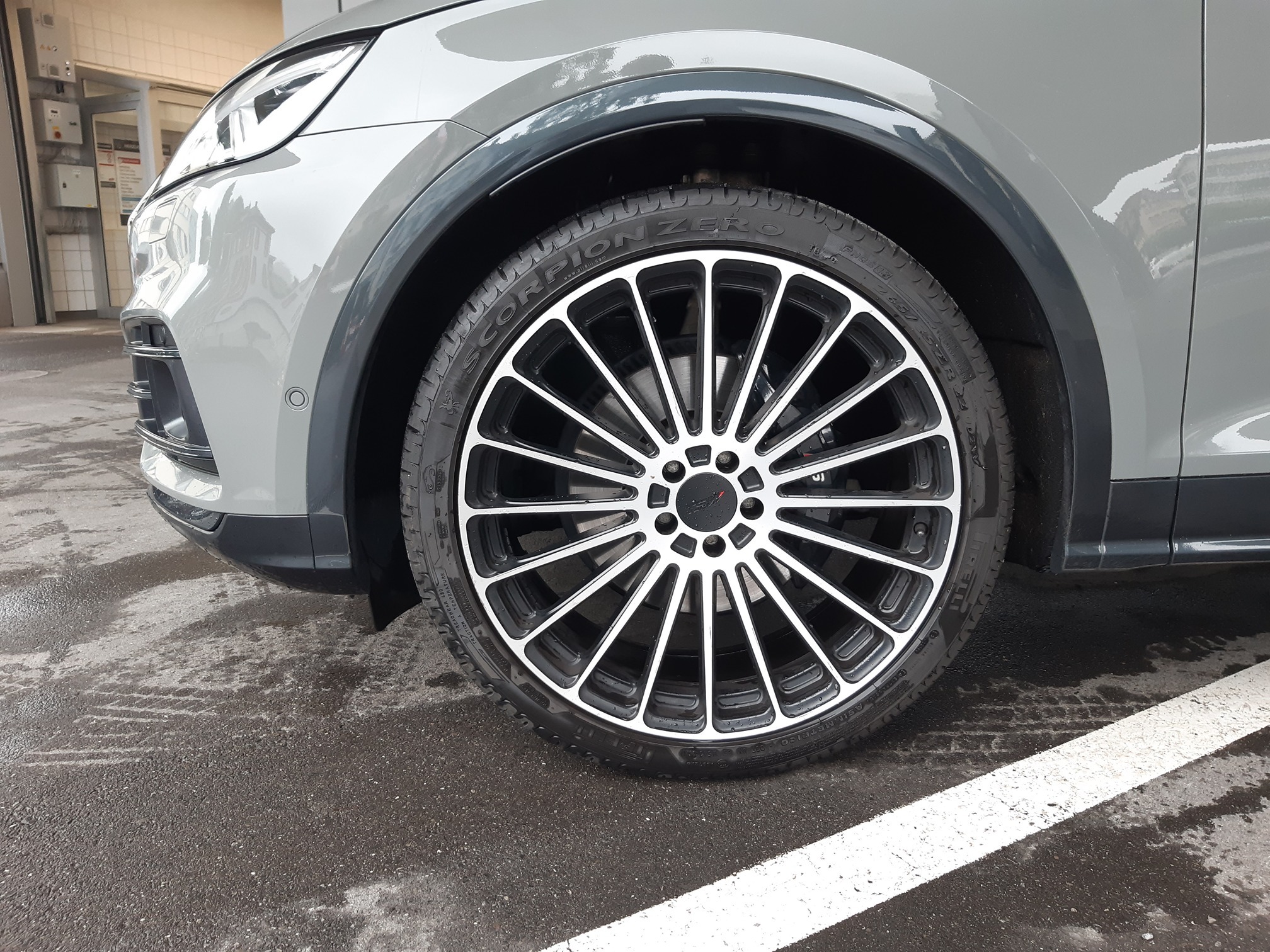 AUDI SQ5 TFSI — zdjęcie 9