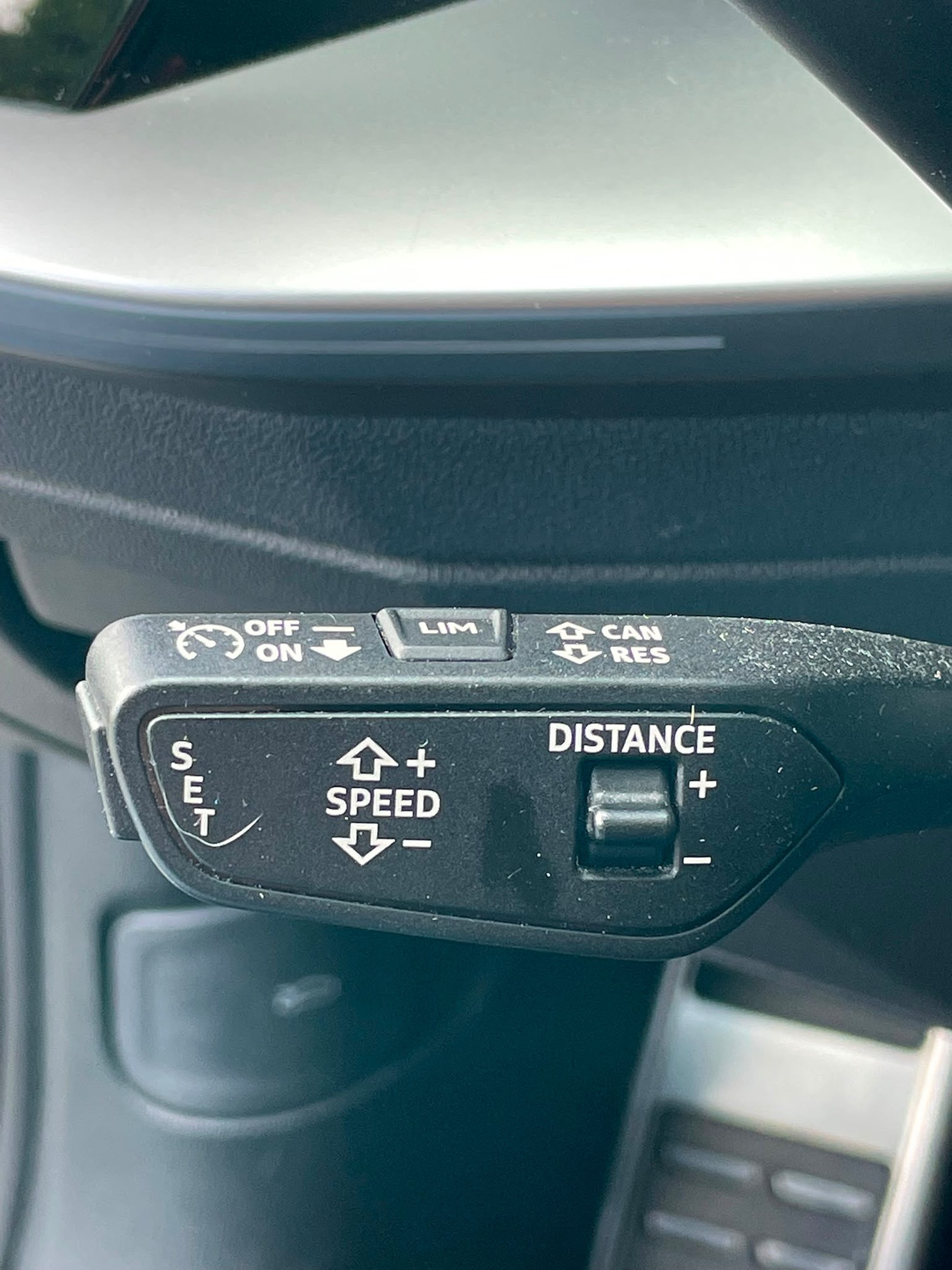 AUDI RS3 Limousine 2.5 TSI quattro S-tronic mit GRAIL ESD — zdjęcie 15