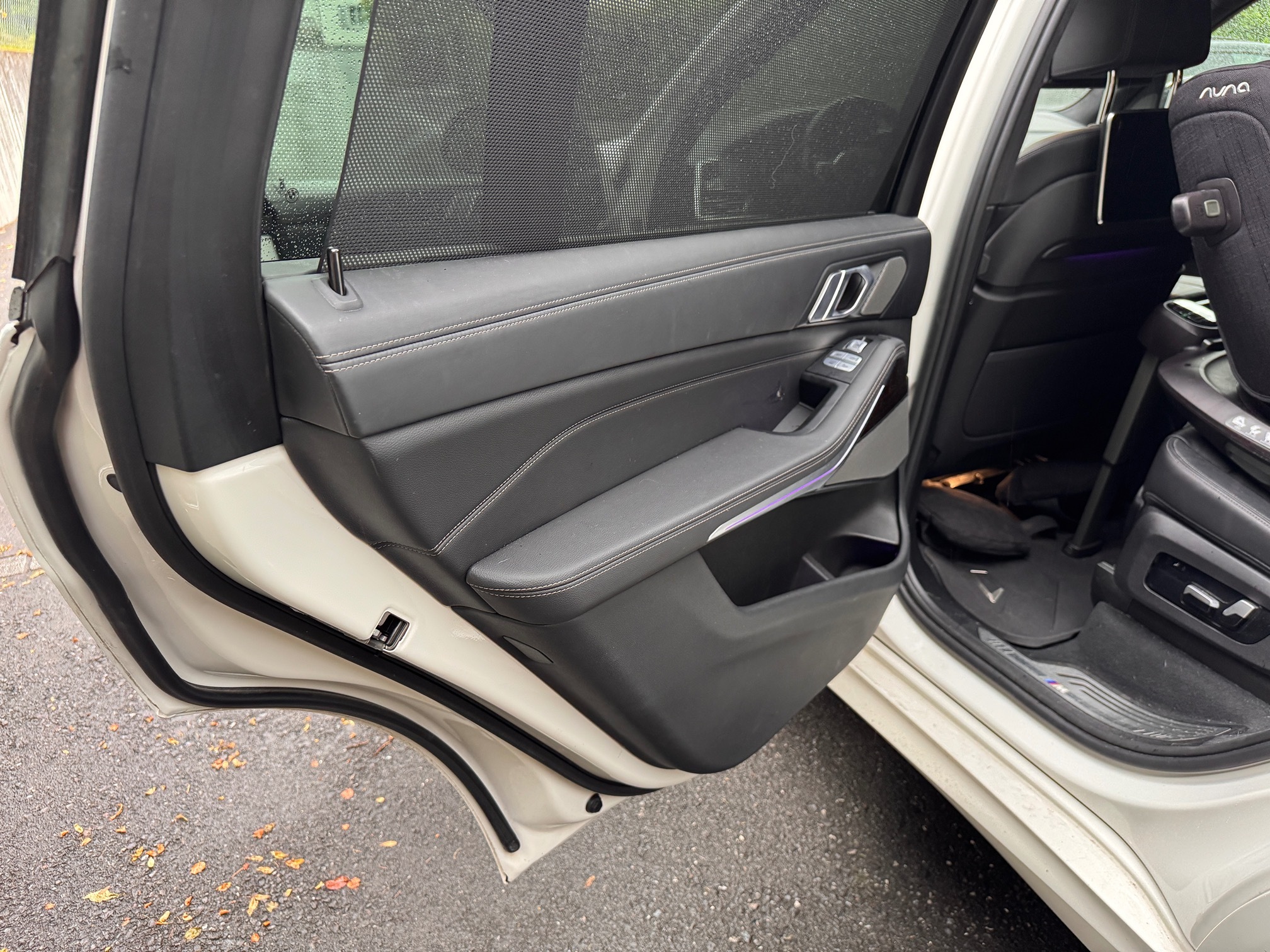 BMW X7 M50i — zdjęcie 11