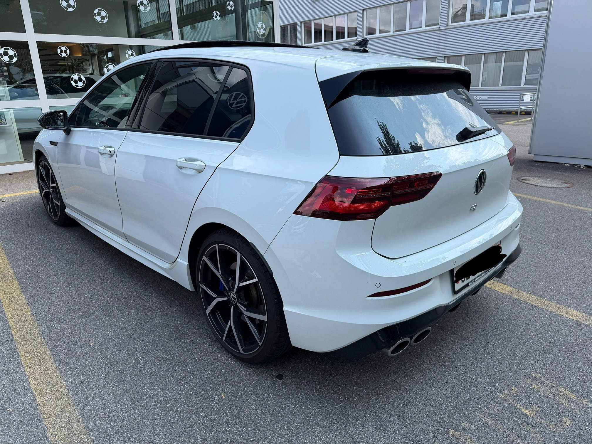 VW Golf R 2.0TSI 320PS DSG 4M — zdjęcie 3