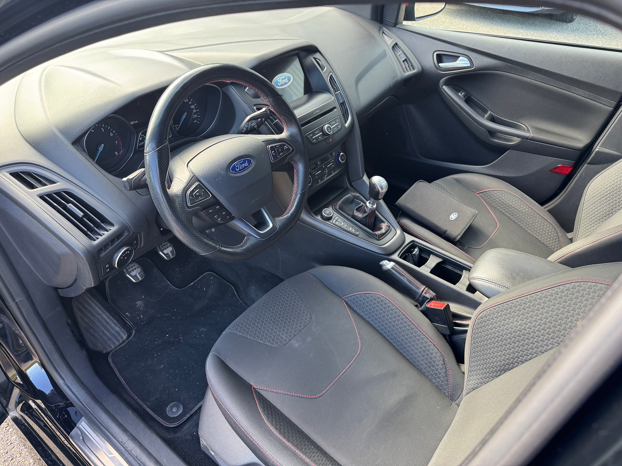 FORD Focus 1.5 SCTi — zdjęcie 6