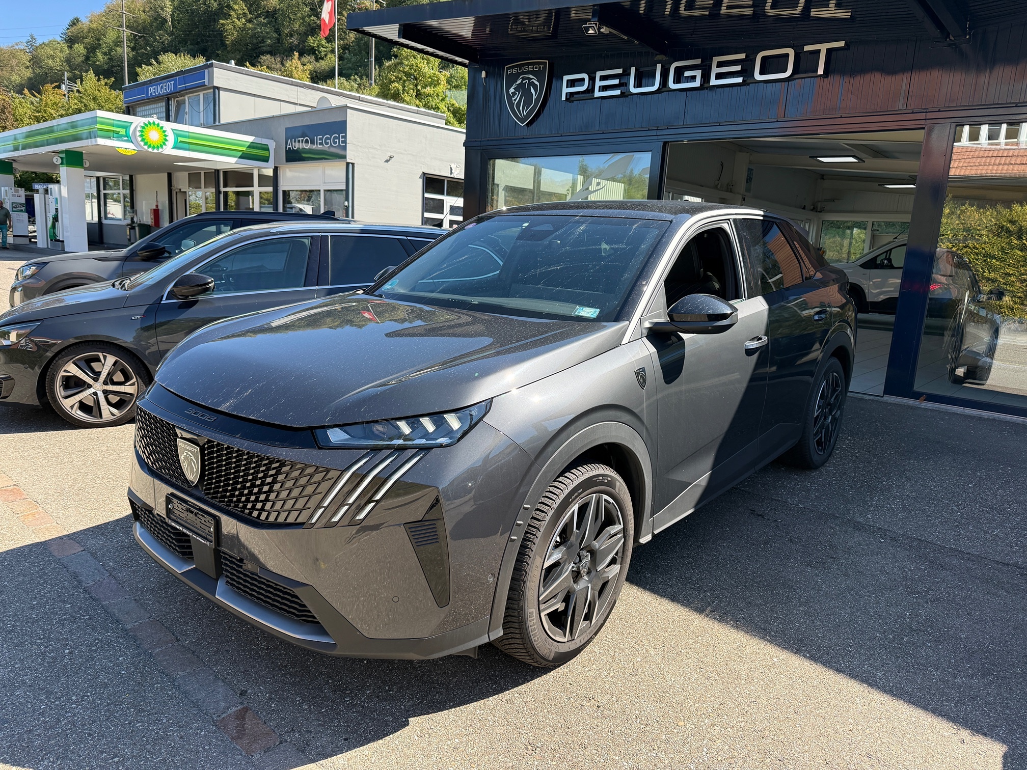 PEUGEOT 3008 MHVE