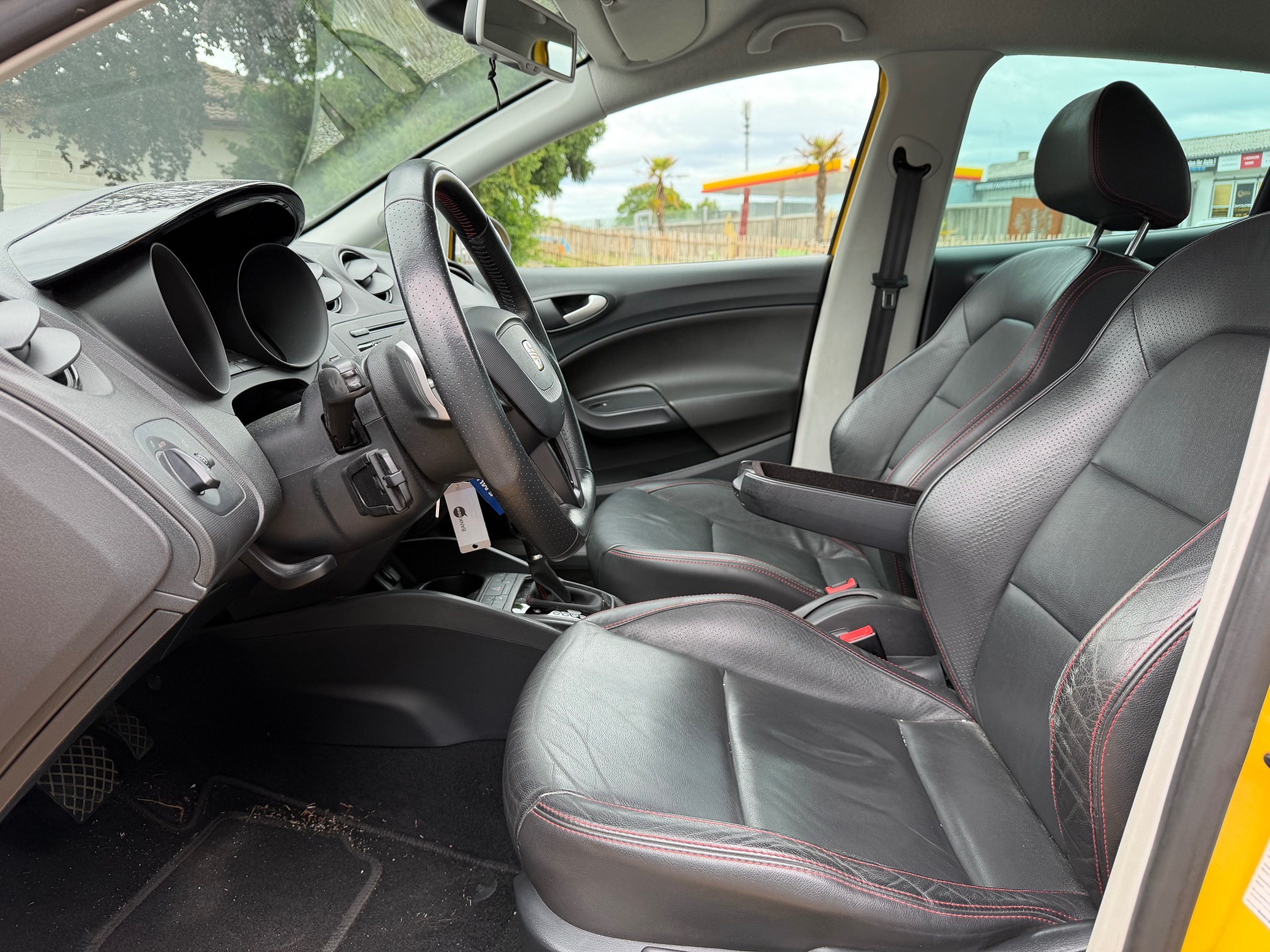 SEAT Ibiza 1.4TFSI — zdjęcie 9