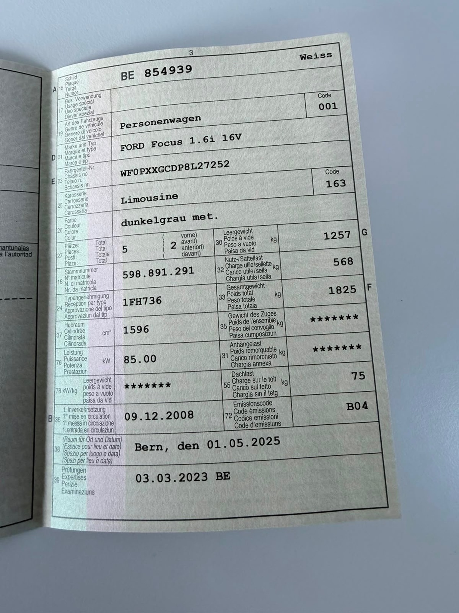 FORD Focus 1.6i 16V — zdjęcie 15
