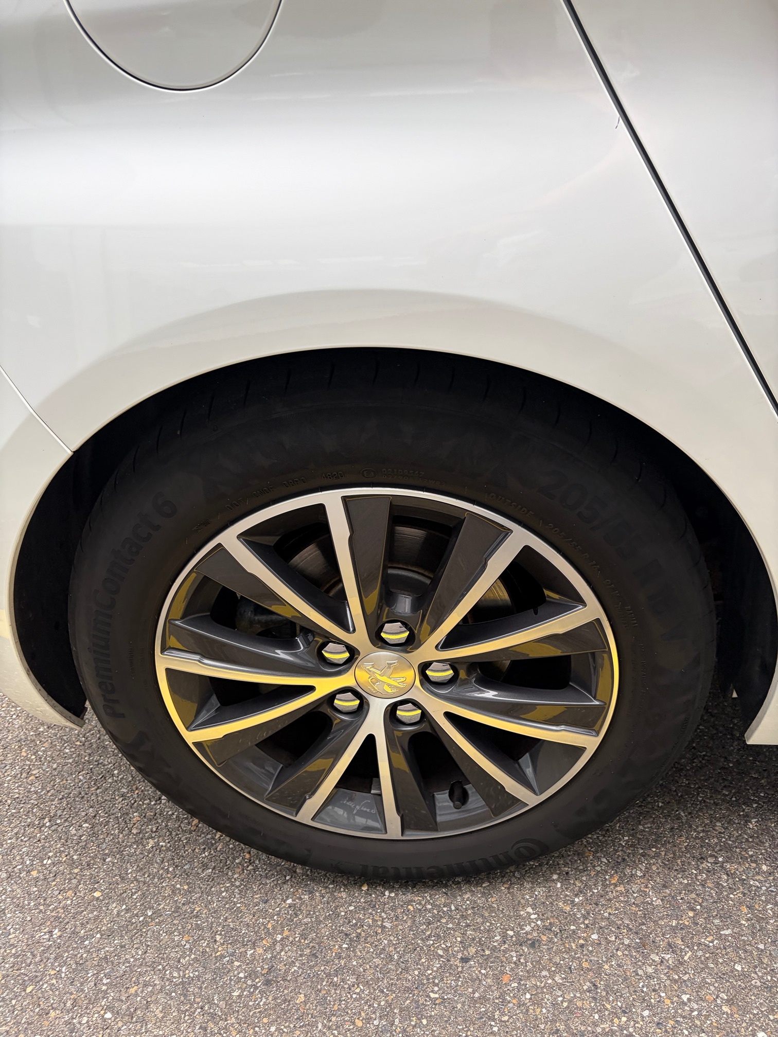 PEUGEOT 308 1.2i STT — zdjęcie 7