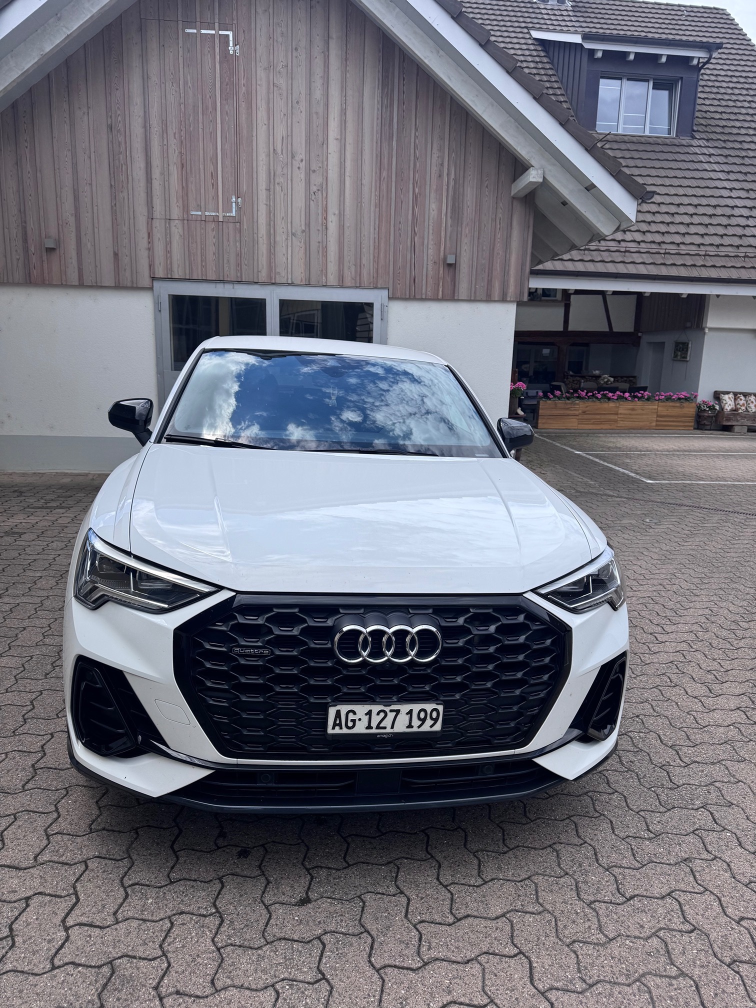 AUDI Q3 SB 40 TDI qu — zdjęcie 1