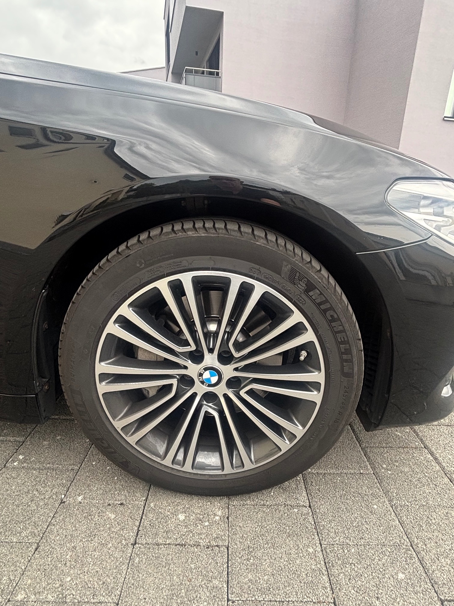 BMW 525d — zdjęcie 13