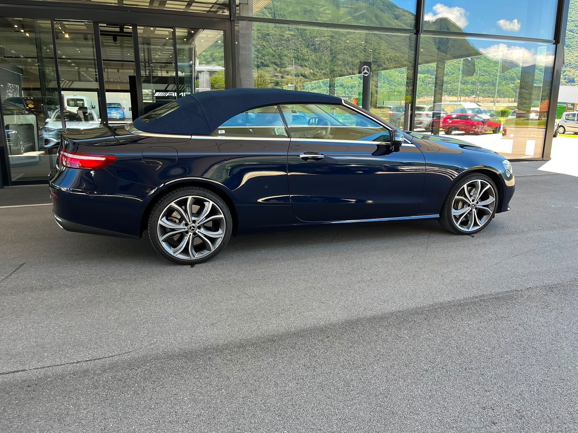 MERCEDES-BENZ E 450 4Matic — zdjęcie 4