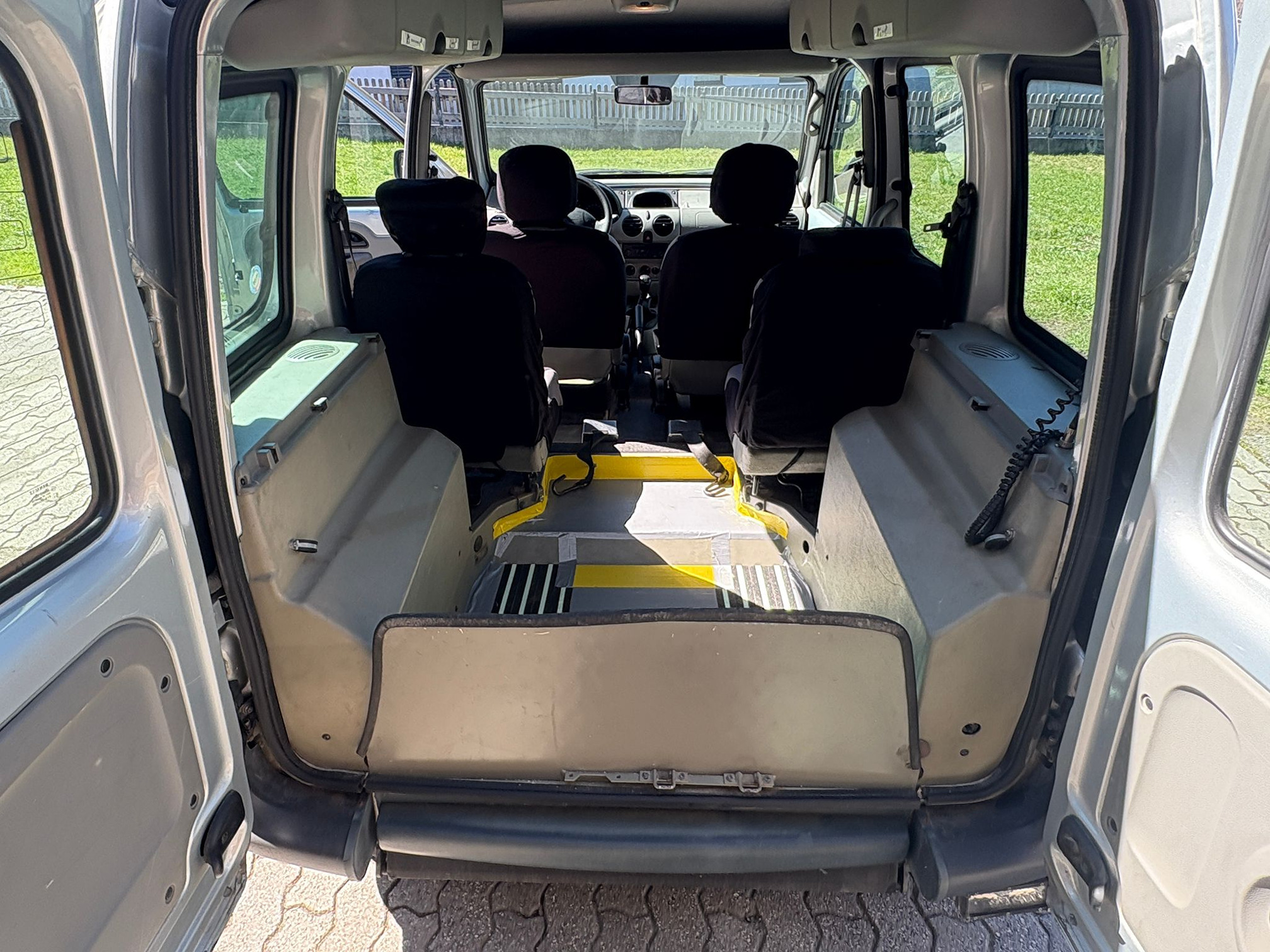 RENAULT KANGOO 1.9D — zdjęcie 12