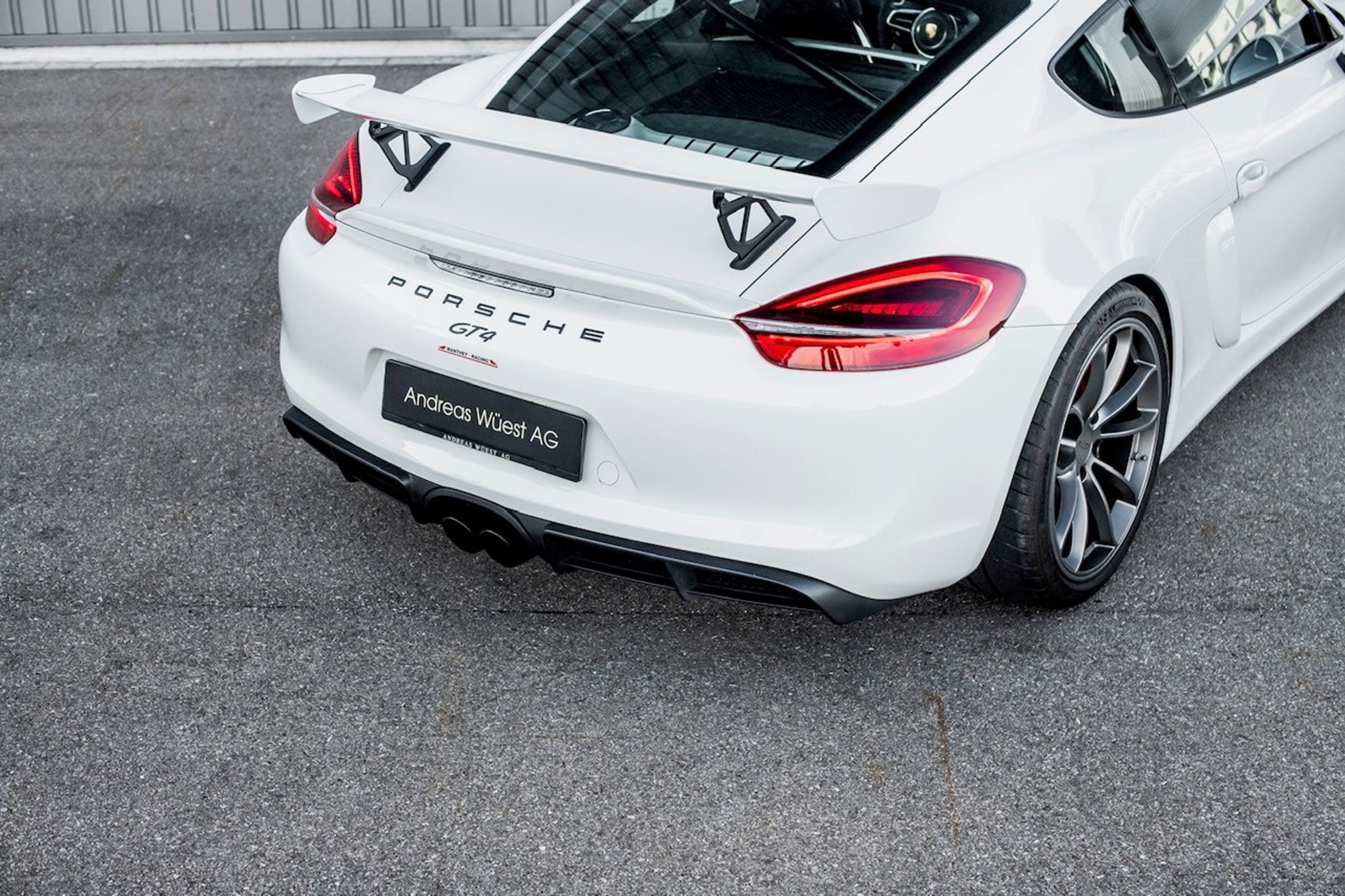 PORSCHE Cayman GT4 — zdjęcie 8
