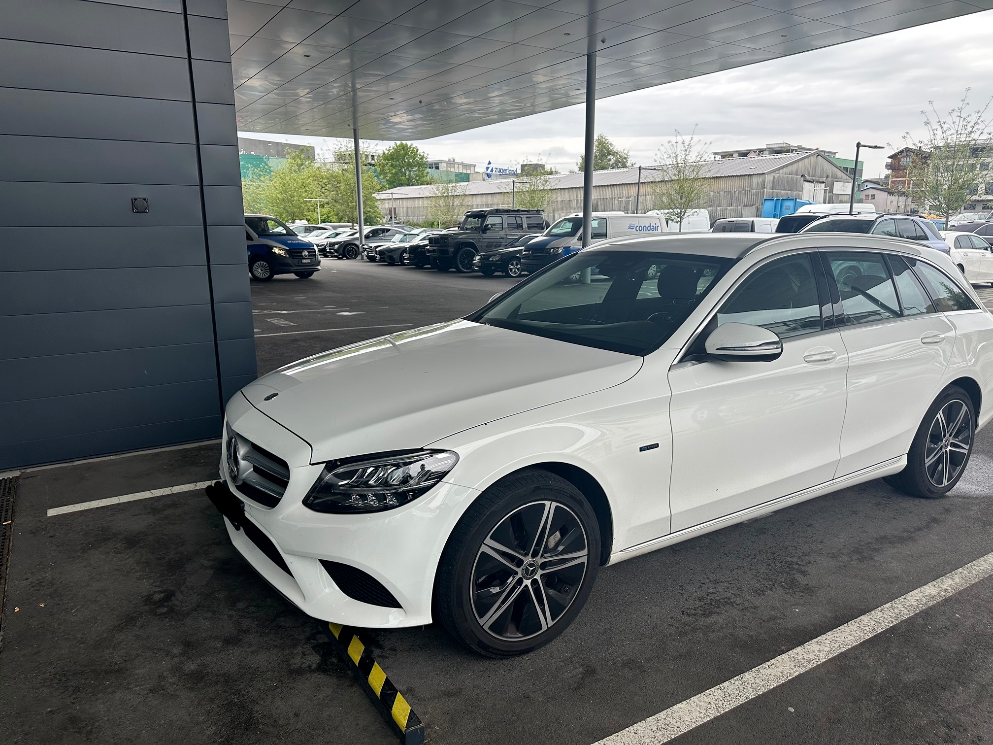 MERCEDES-BENZ C 300 e — zdjęcie 1