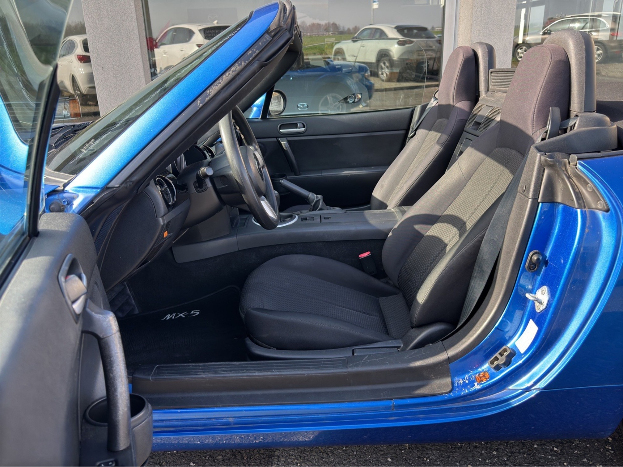 MAZDA MX-5 1.8 — zdjęcie 12