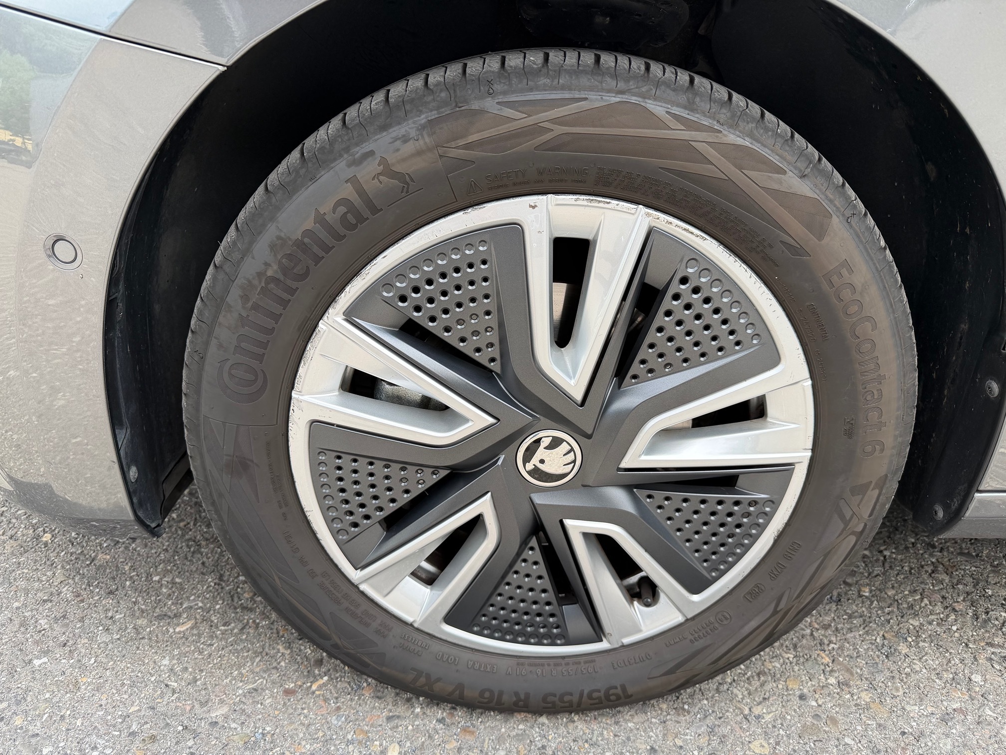 SKODA Fabia 1.0 TSI — zdjęcie 4