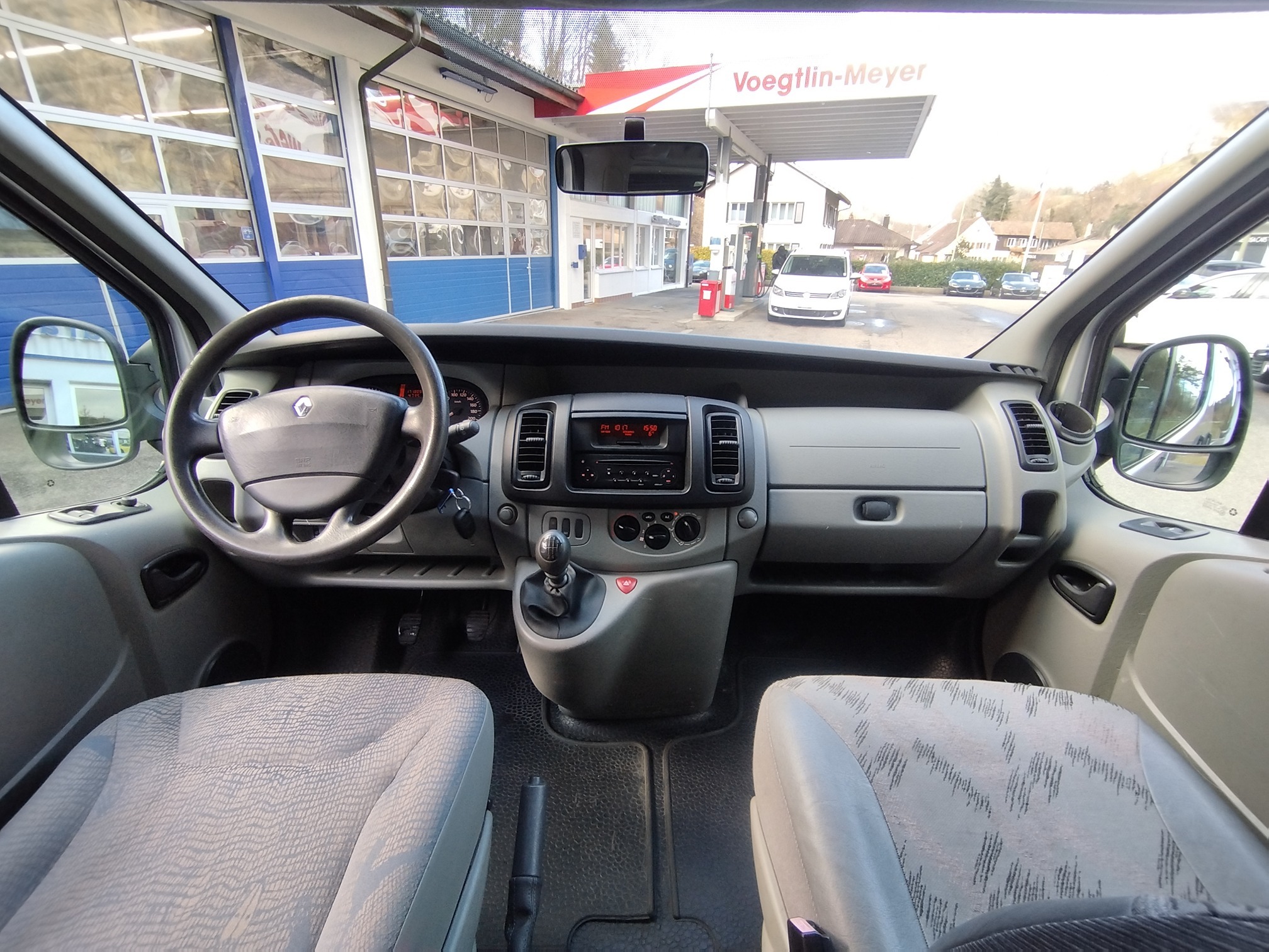RENAULT Trafic dCi 100 — zdjęcie 15