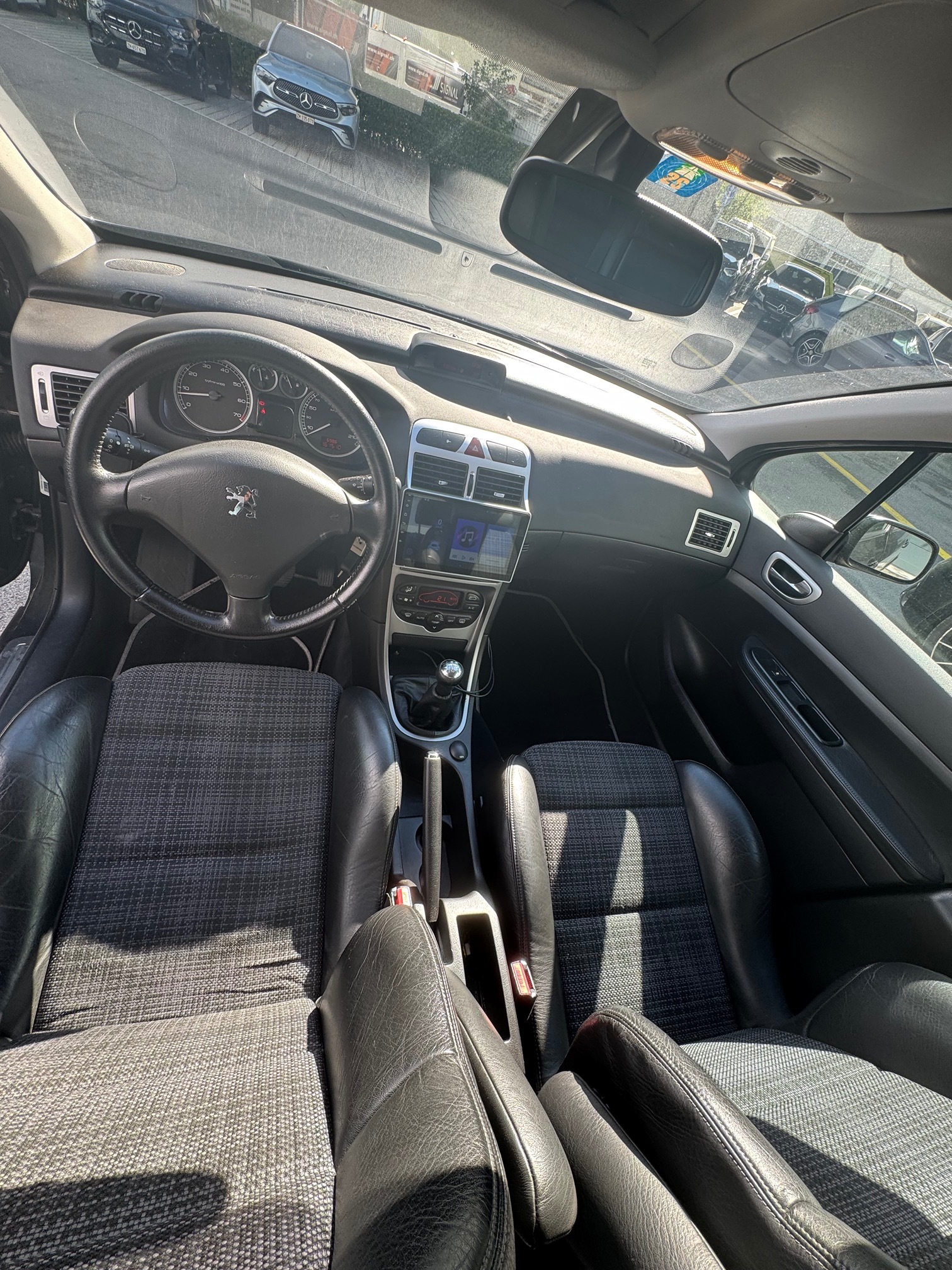 PEUGEOT 307 2.0i — zdjęcie 15