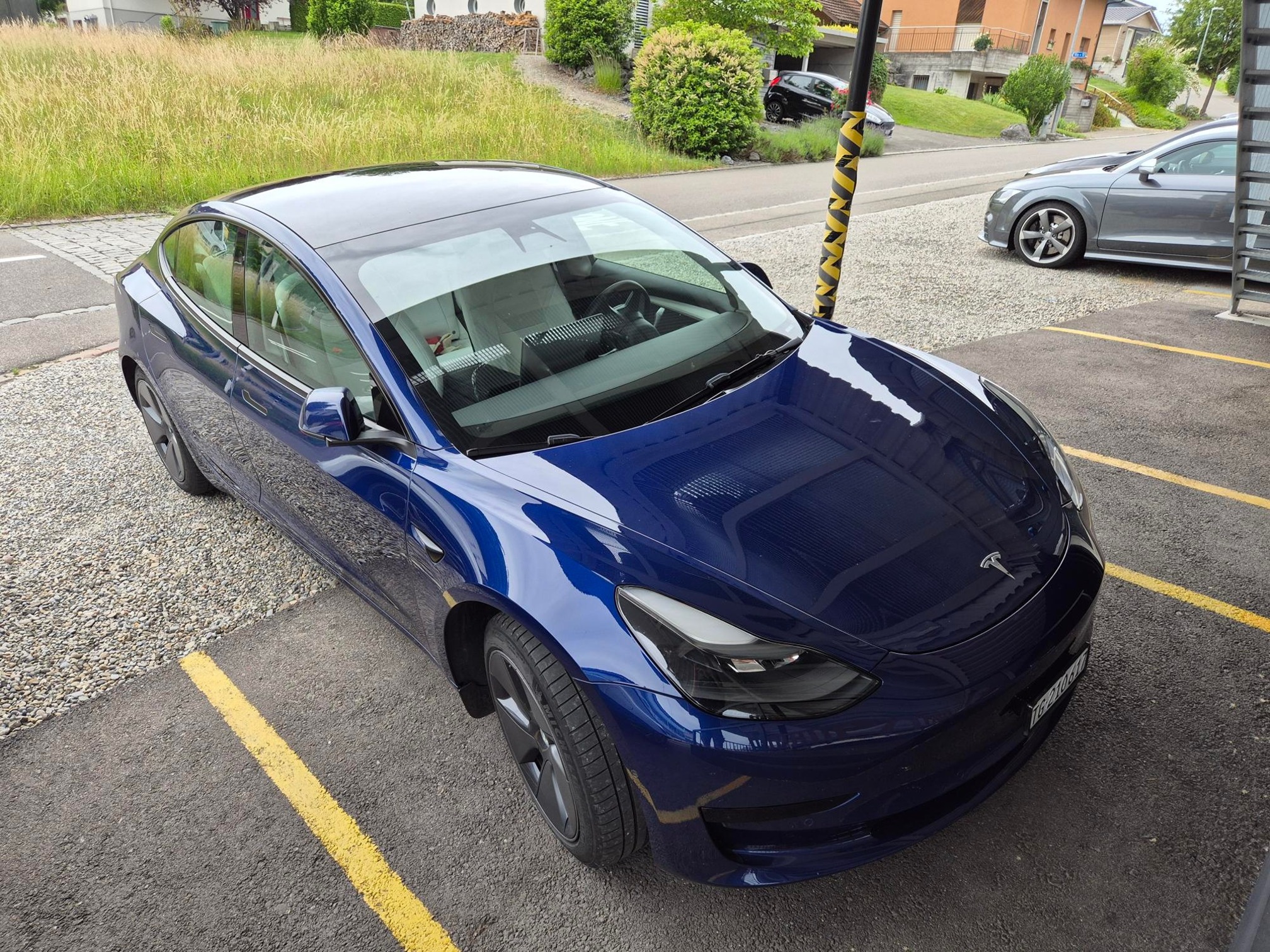TESLA Model 3 SR RWD P — zdjęcie 1