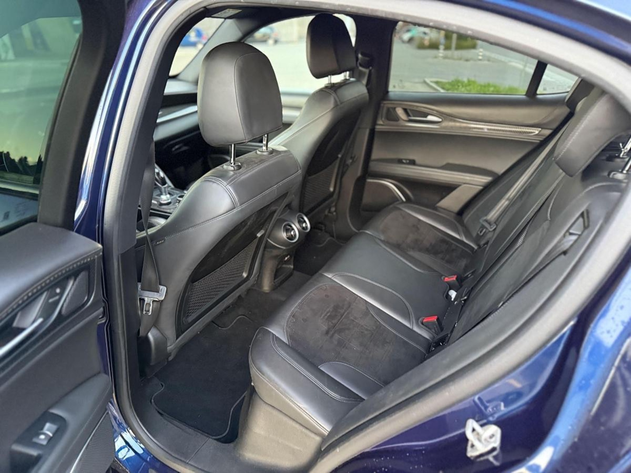 ALFA ROMEO Stelvio2.9V6 Q4 — zdjęcie 8