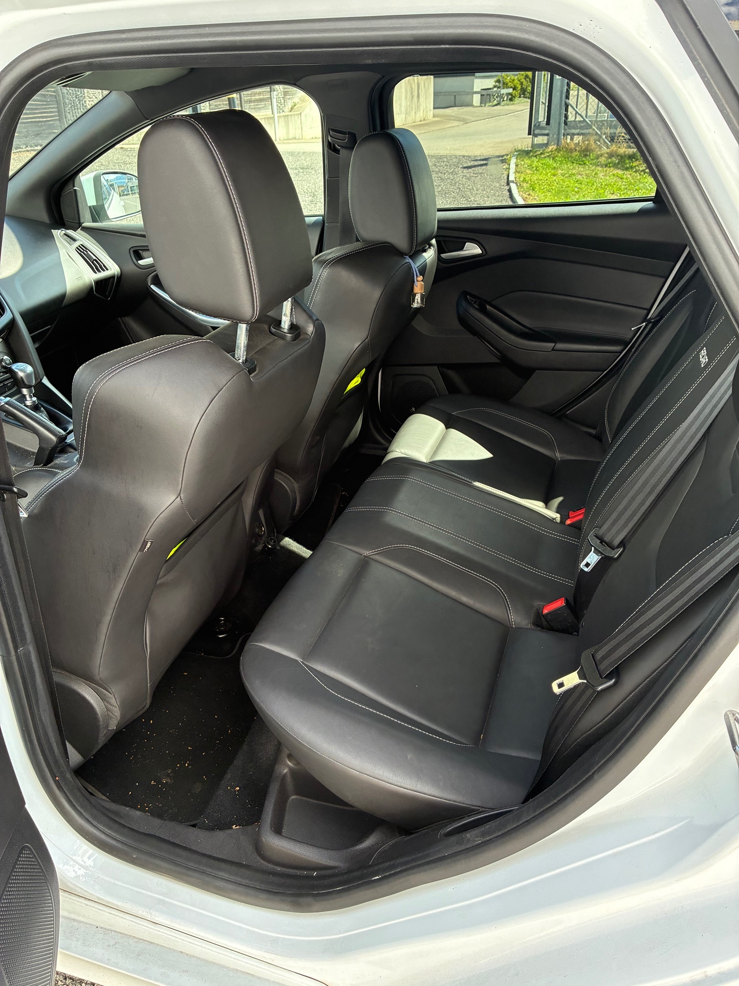 FORD Focus 2.0 ST — zdjęcie 15