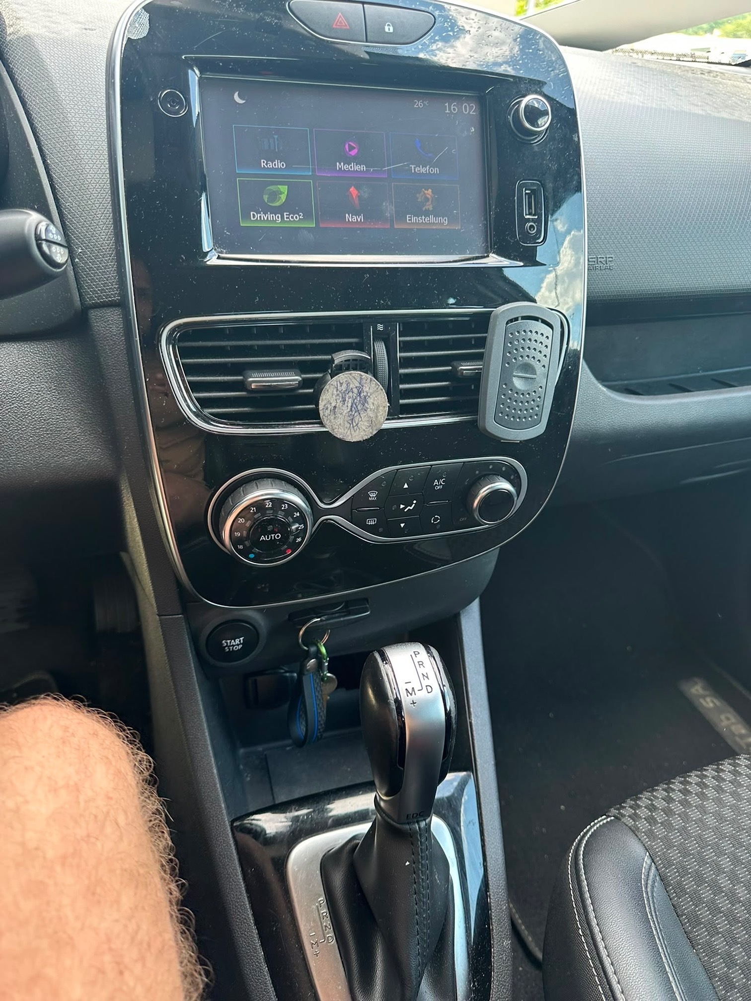 RENAULT Clio 1.2 120EDC — zdjęcie 12