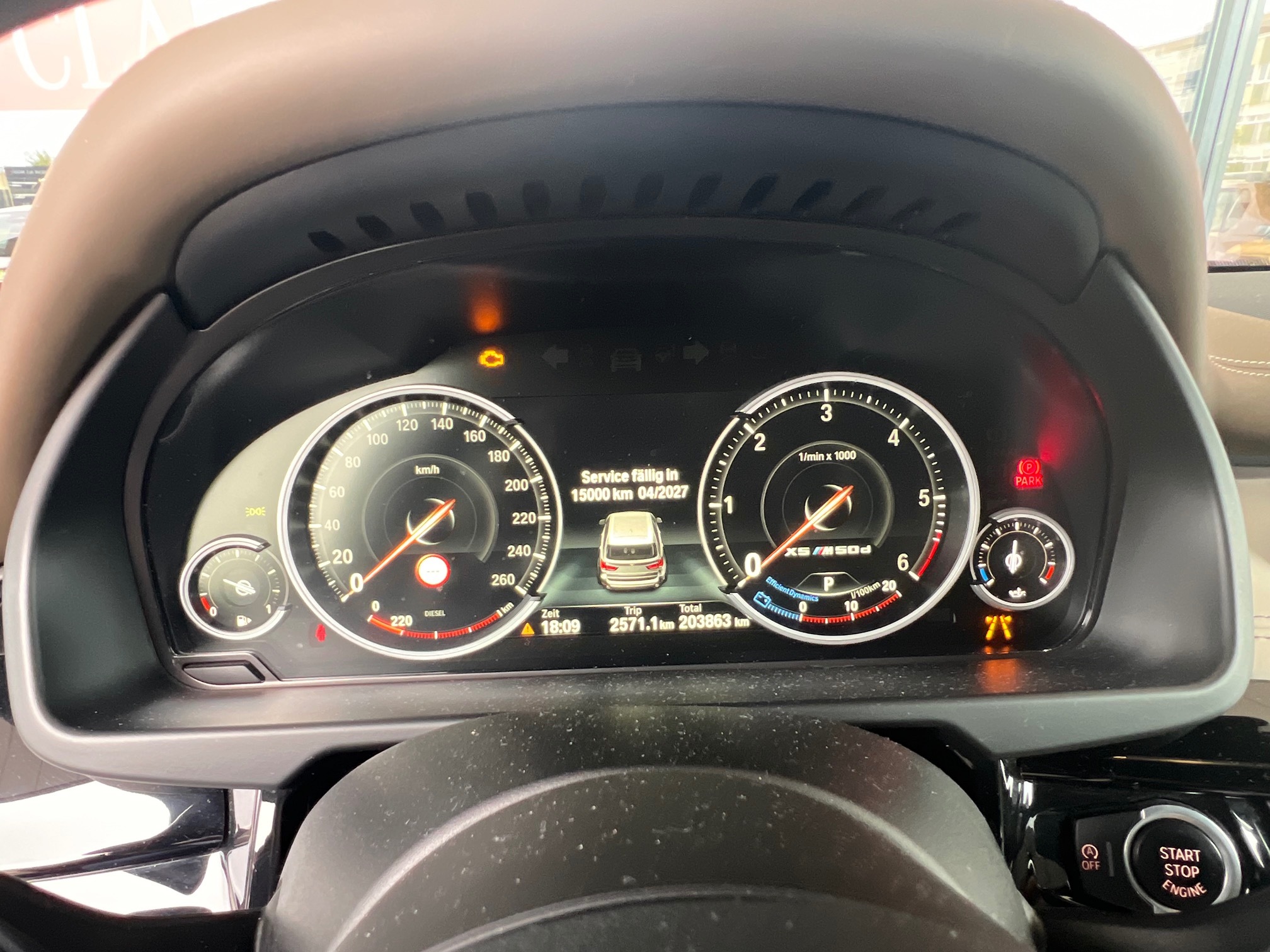 BMW X5 M50d — zdjęcie 8