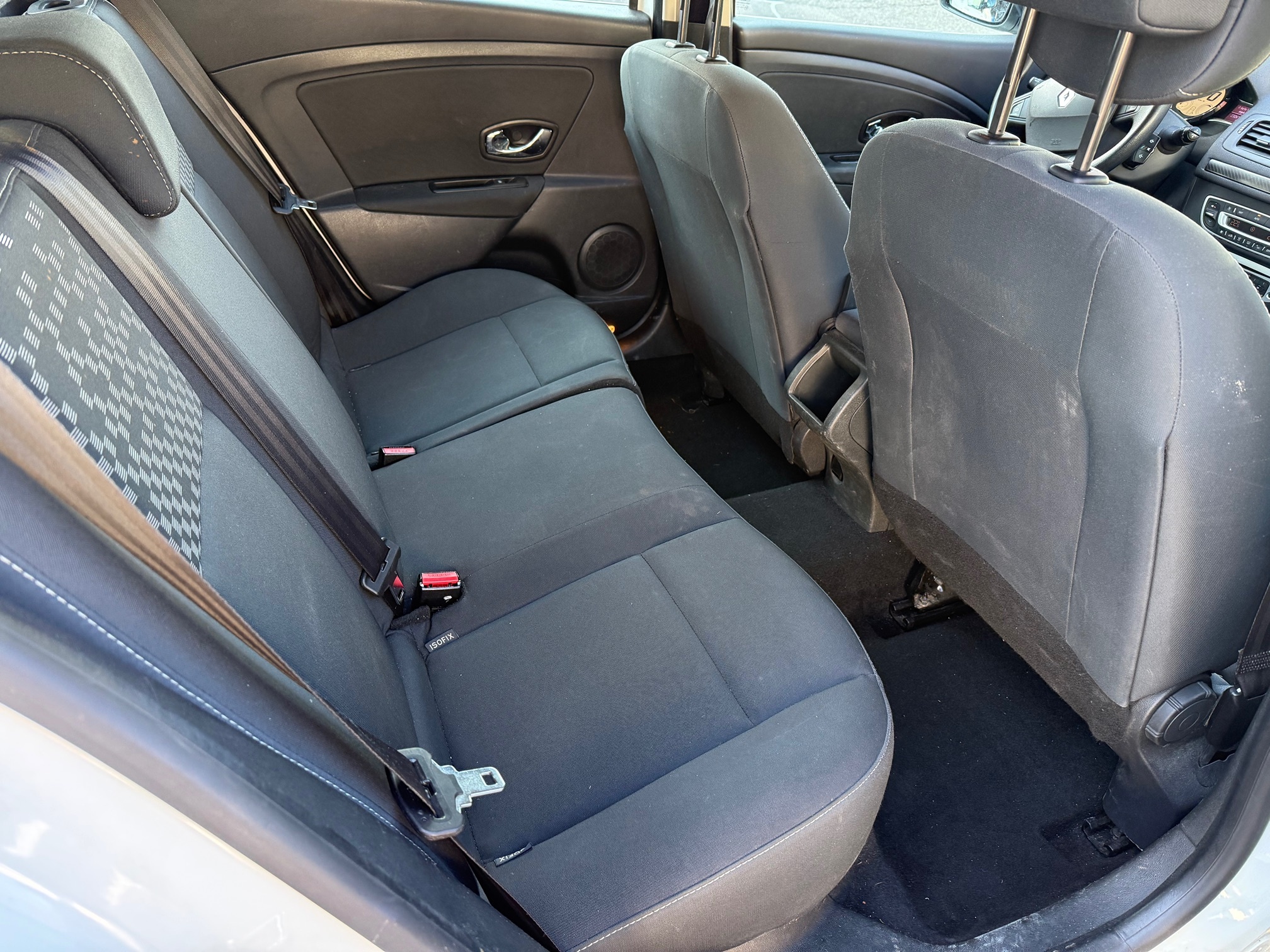 RENAULT Megane dCi110 EDC — zdjęcie 12