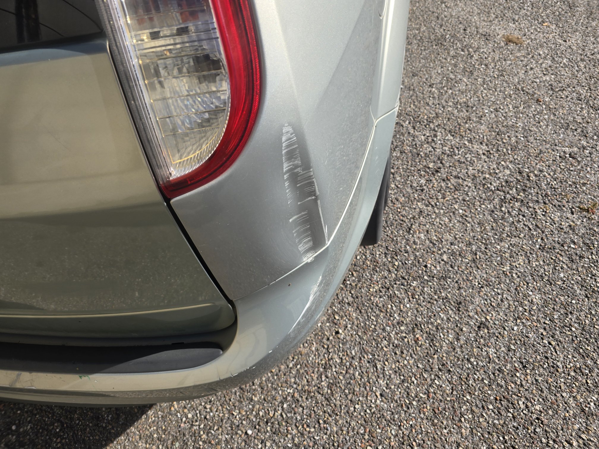 FORD Focus 2.0i 16V — zdjęcie 14