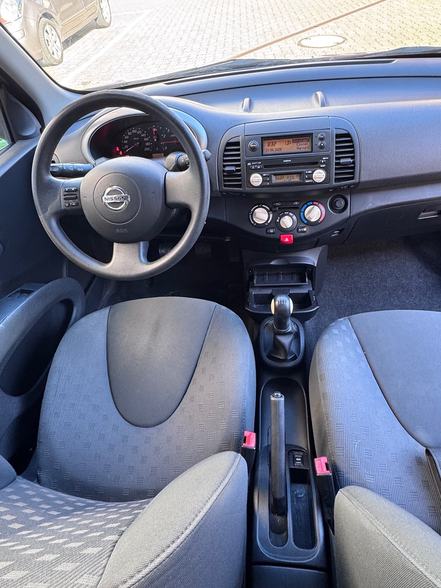 NISSAN Micra 1.2 — zdjęcie 15