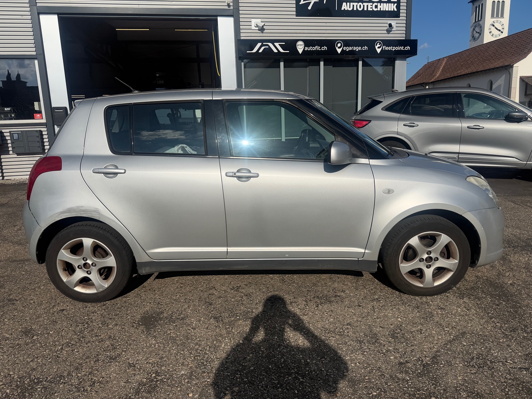 SUZUKI Swift 1.3 4WD — zdjęcie 6