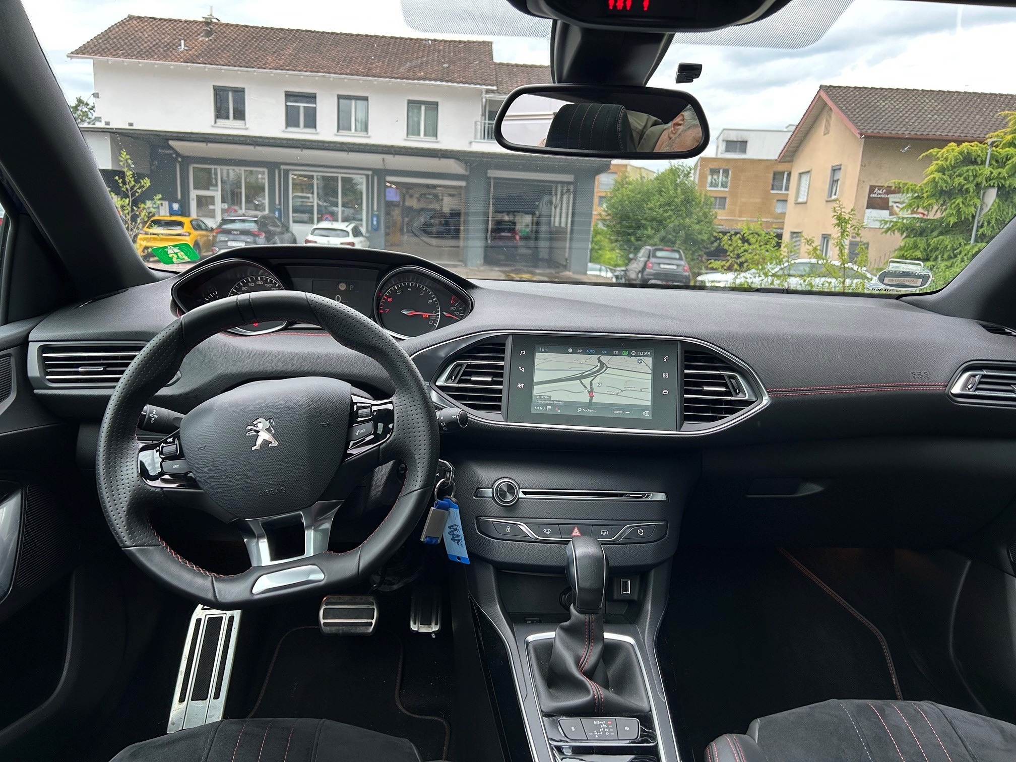 PEUGEOT 308 1.2i STT GT Line — zdjęcie 6