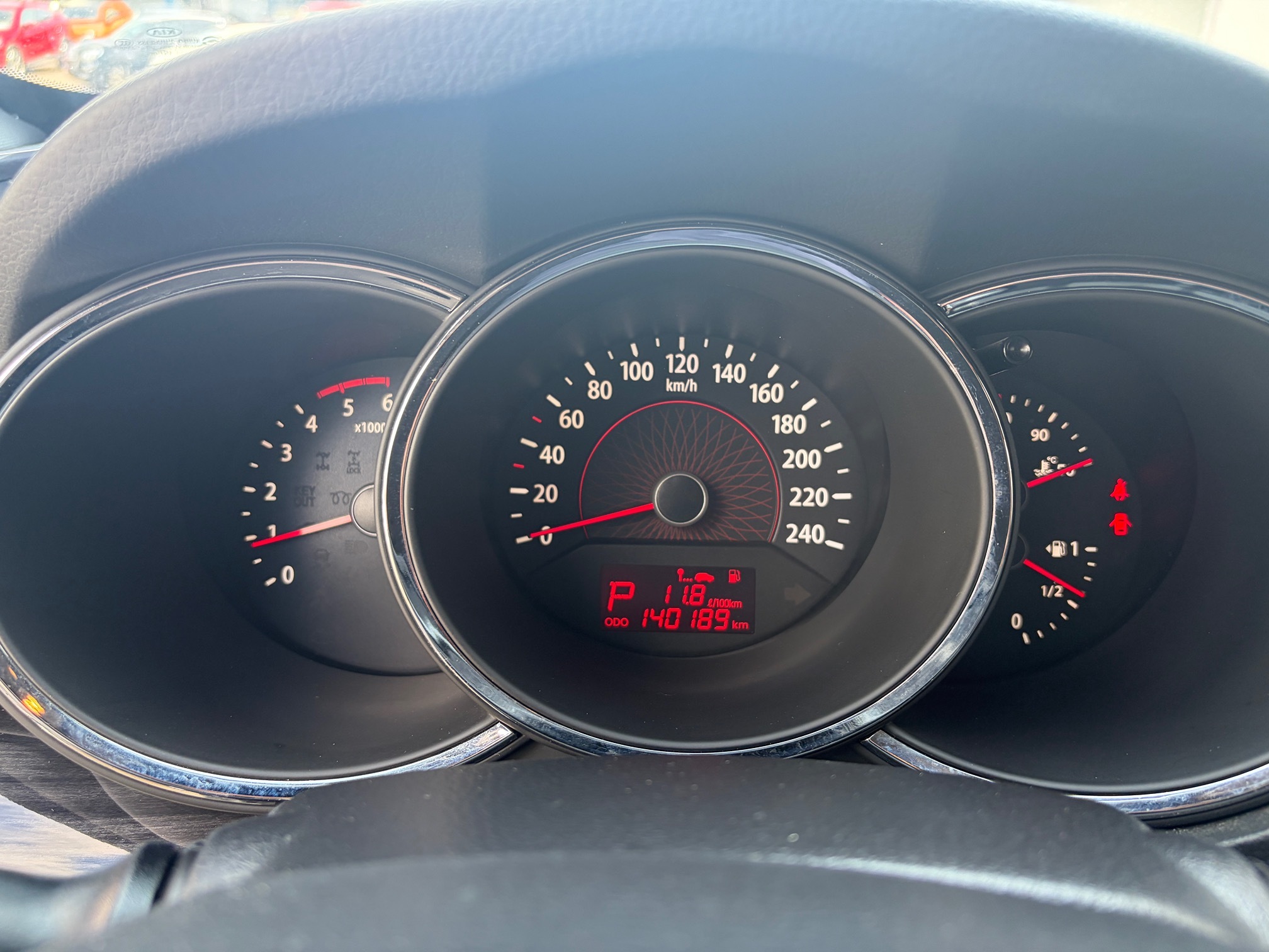 KIA Sorento III 2.2 — zdjęcie 13