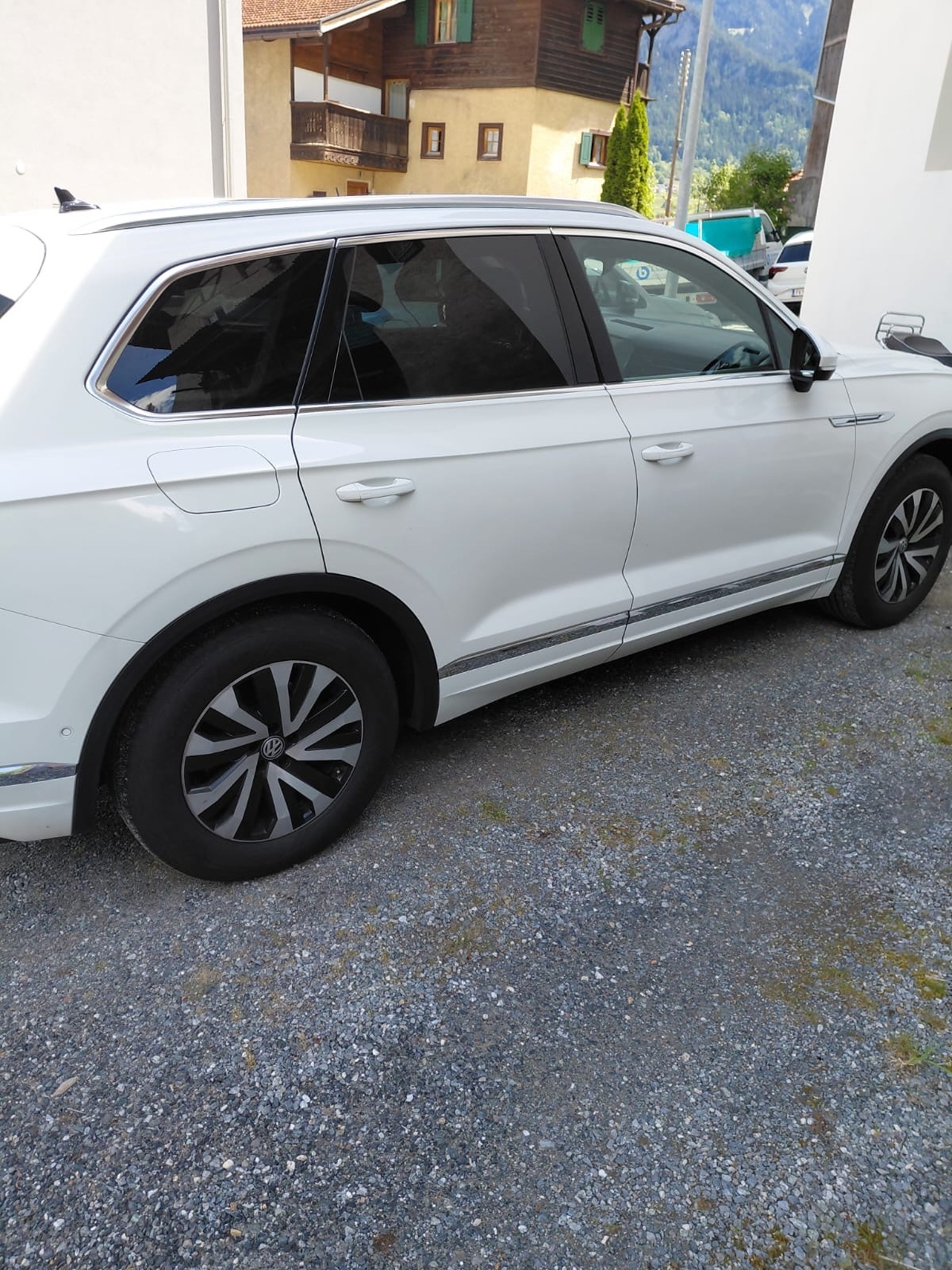 VW Touareg — zdjęcie 5