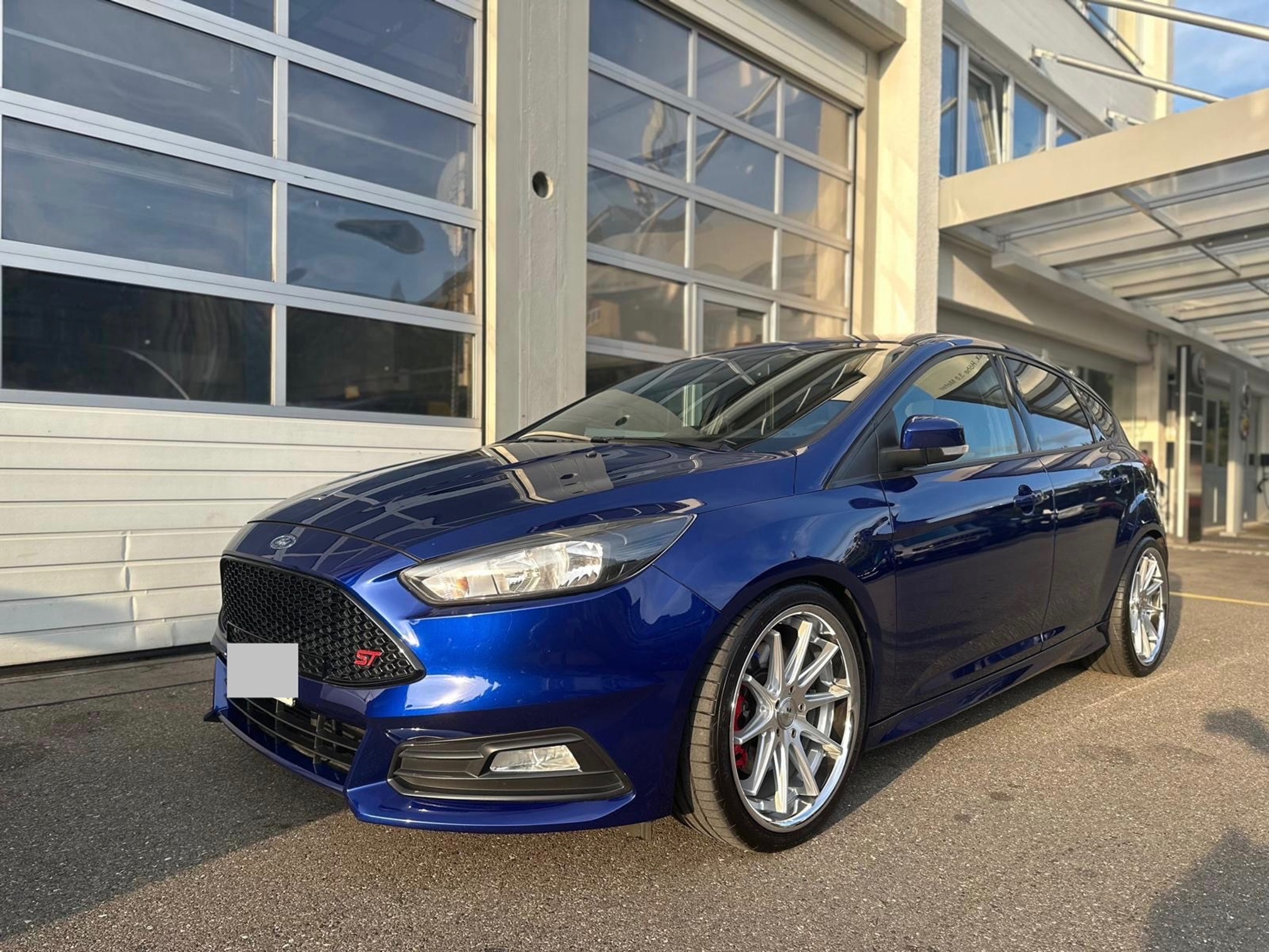 FORD Focus ST 2.0 SCTi — zdjęcie 1