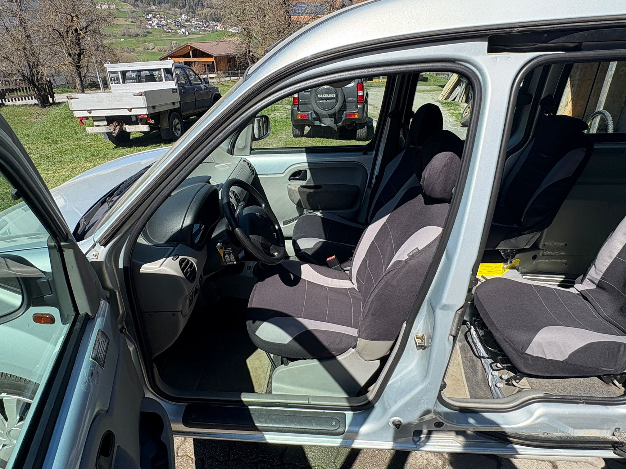 RENAULT KANGOO 1.9D — zdjęcie 10