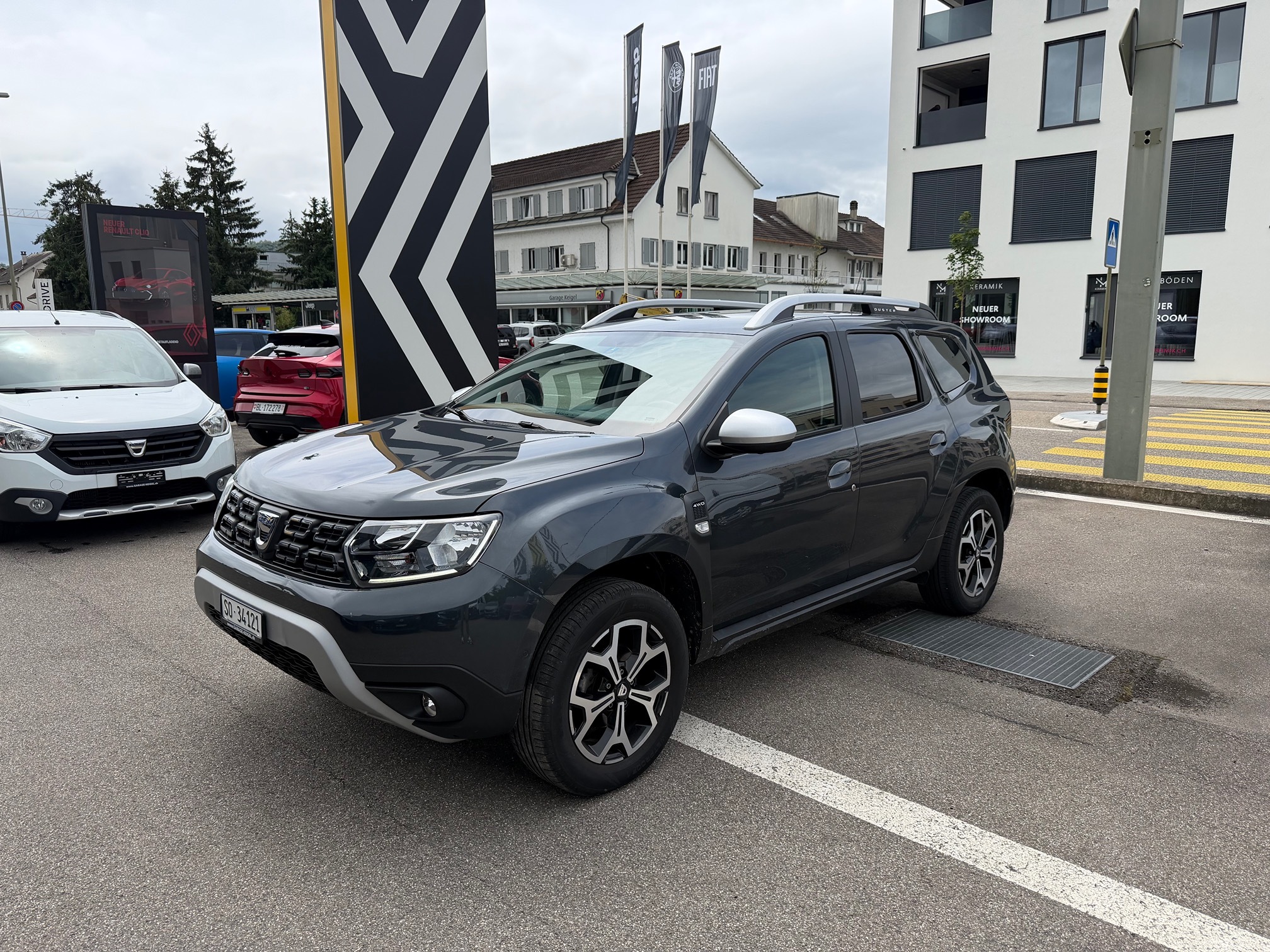 DACIA Duster 1.3 4x4 — zdjęcie 1