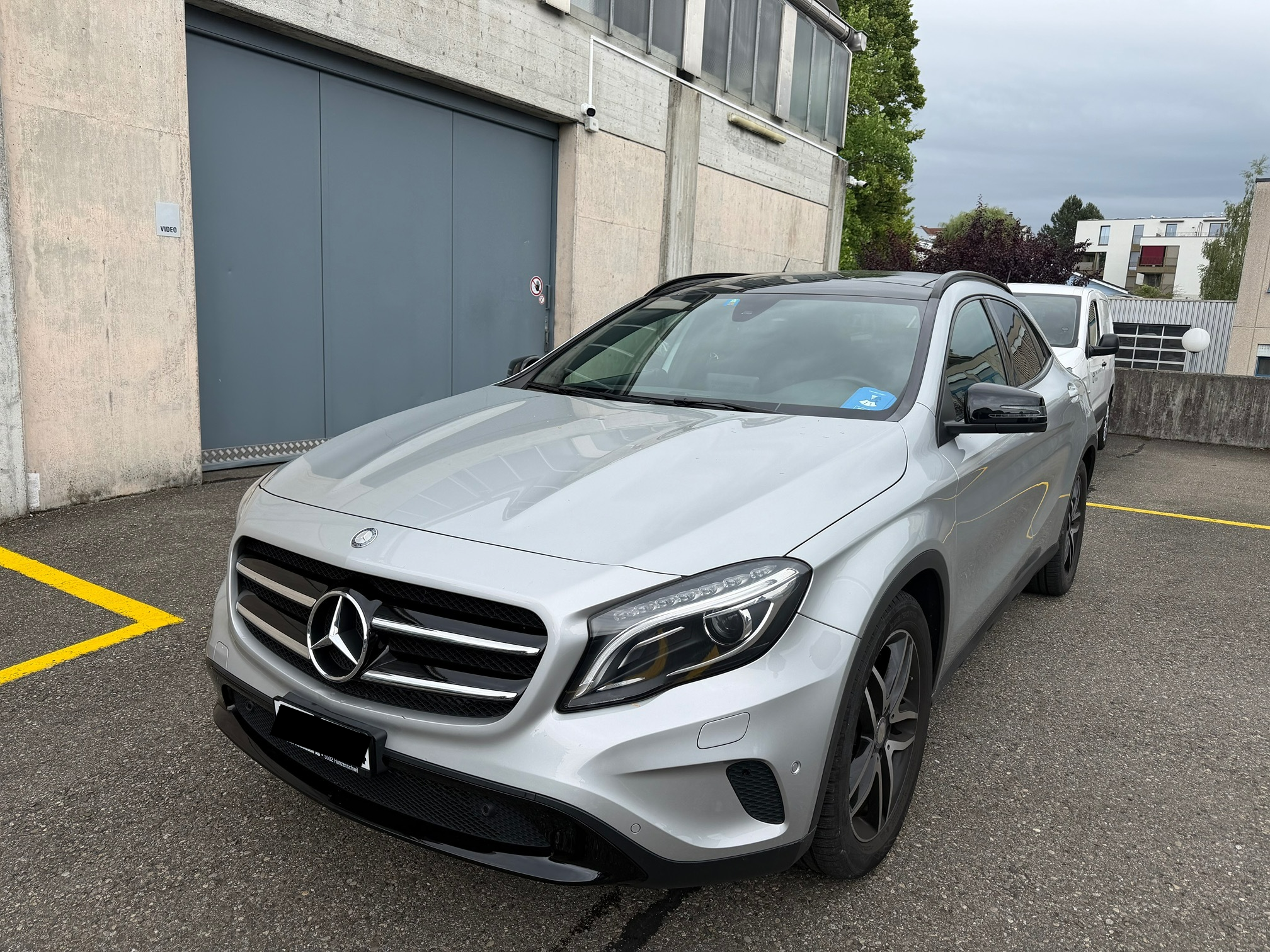 MERCEDES-BENZ GLA 200 EC — zdjęcie 2