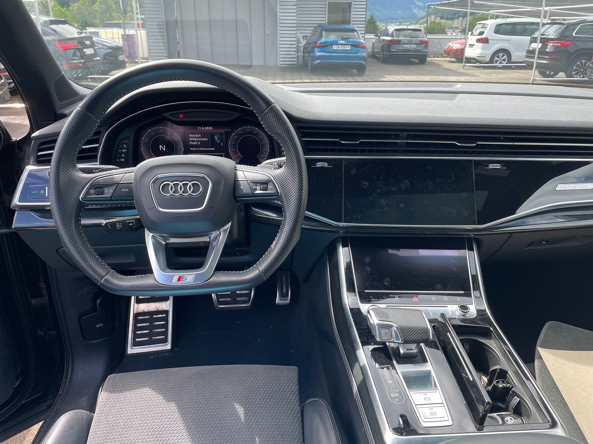 AUDI Q7 55TFSI quattro — zdjęcie 13