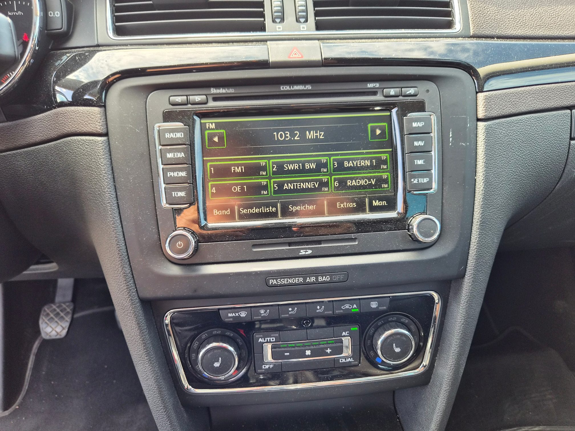 SKODA Superb 2.0 TDI — zdjęcie 10