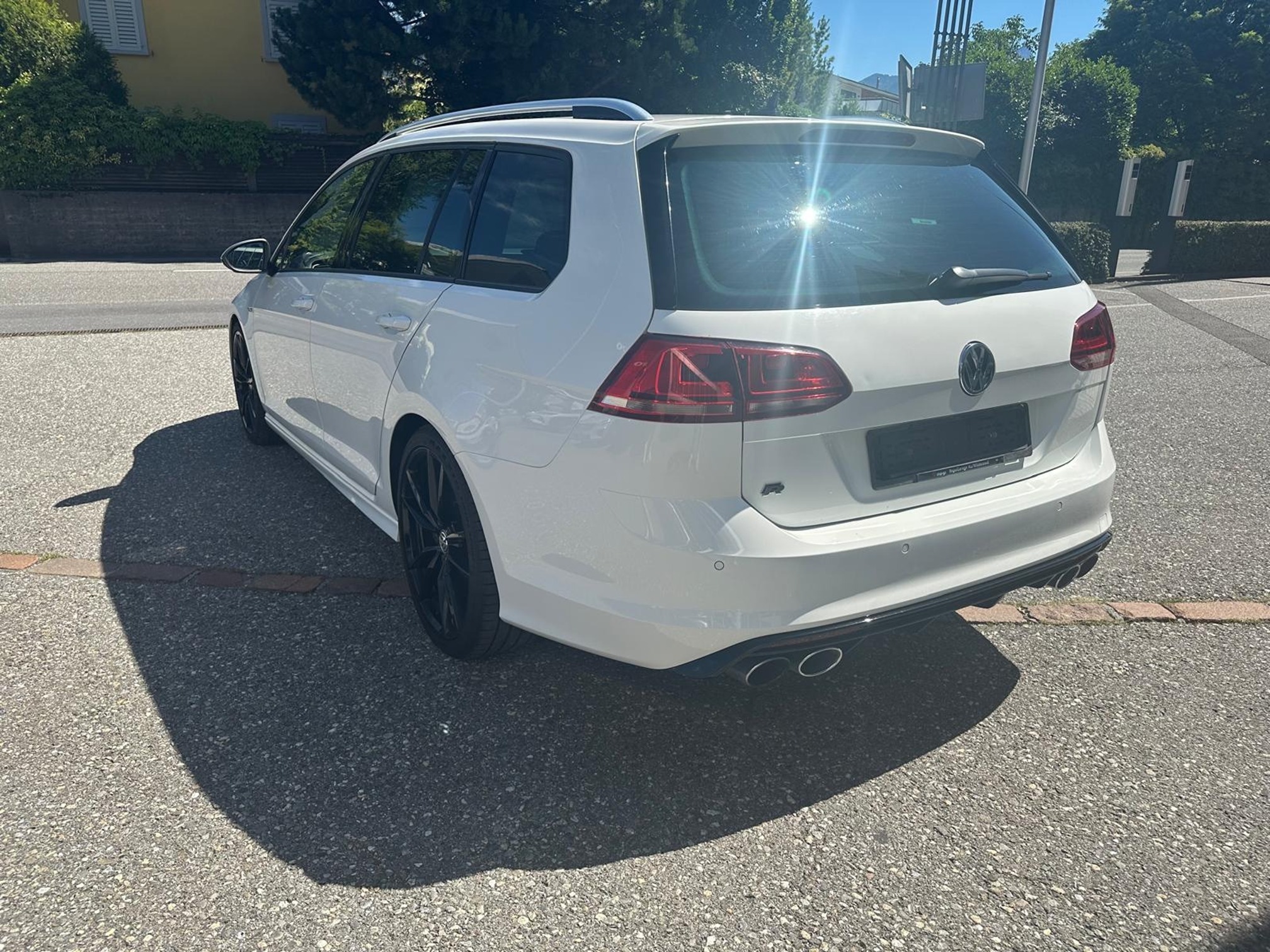 VW Golf R Variant — zdjęcie 3