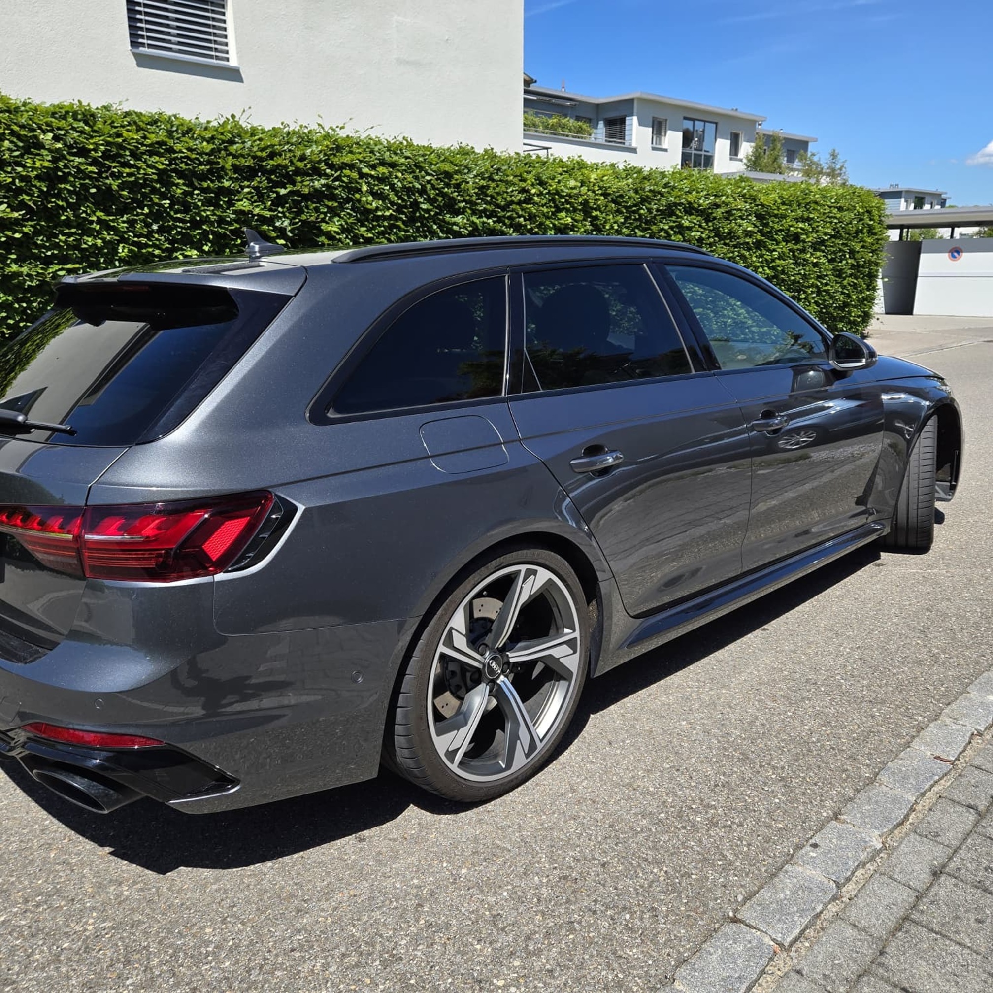 AUDI RS4 Avant quattro — zdjęcie 7