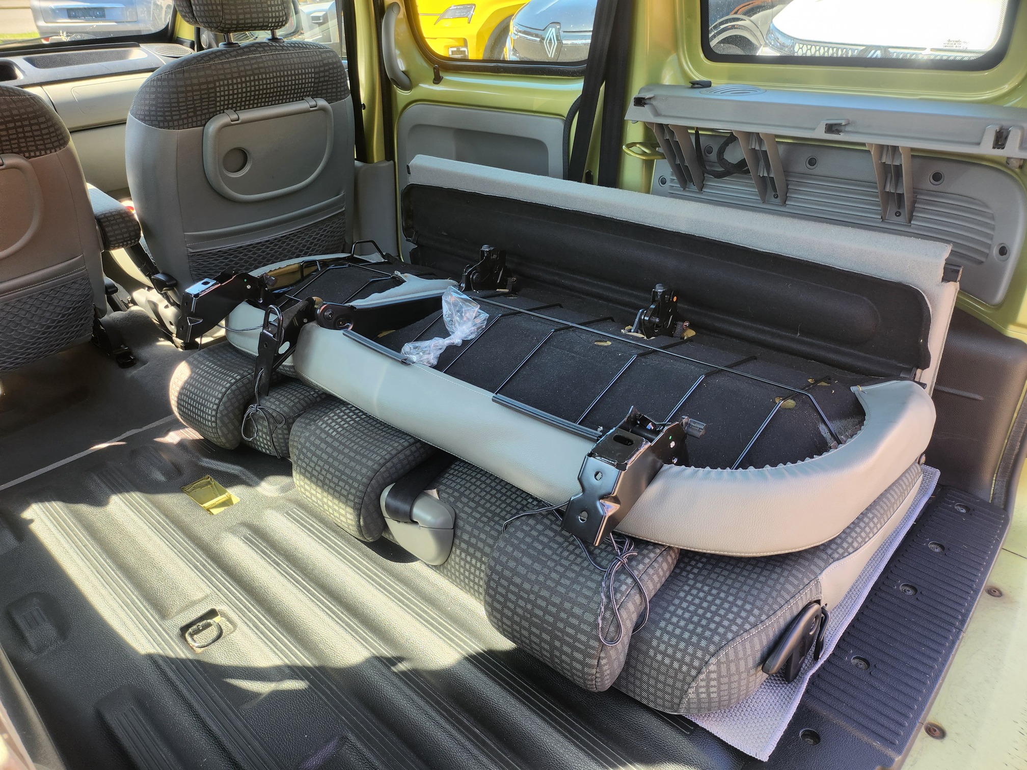 RENAULT Kangoo 1.6 16V — zdjęcie 11