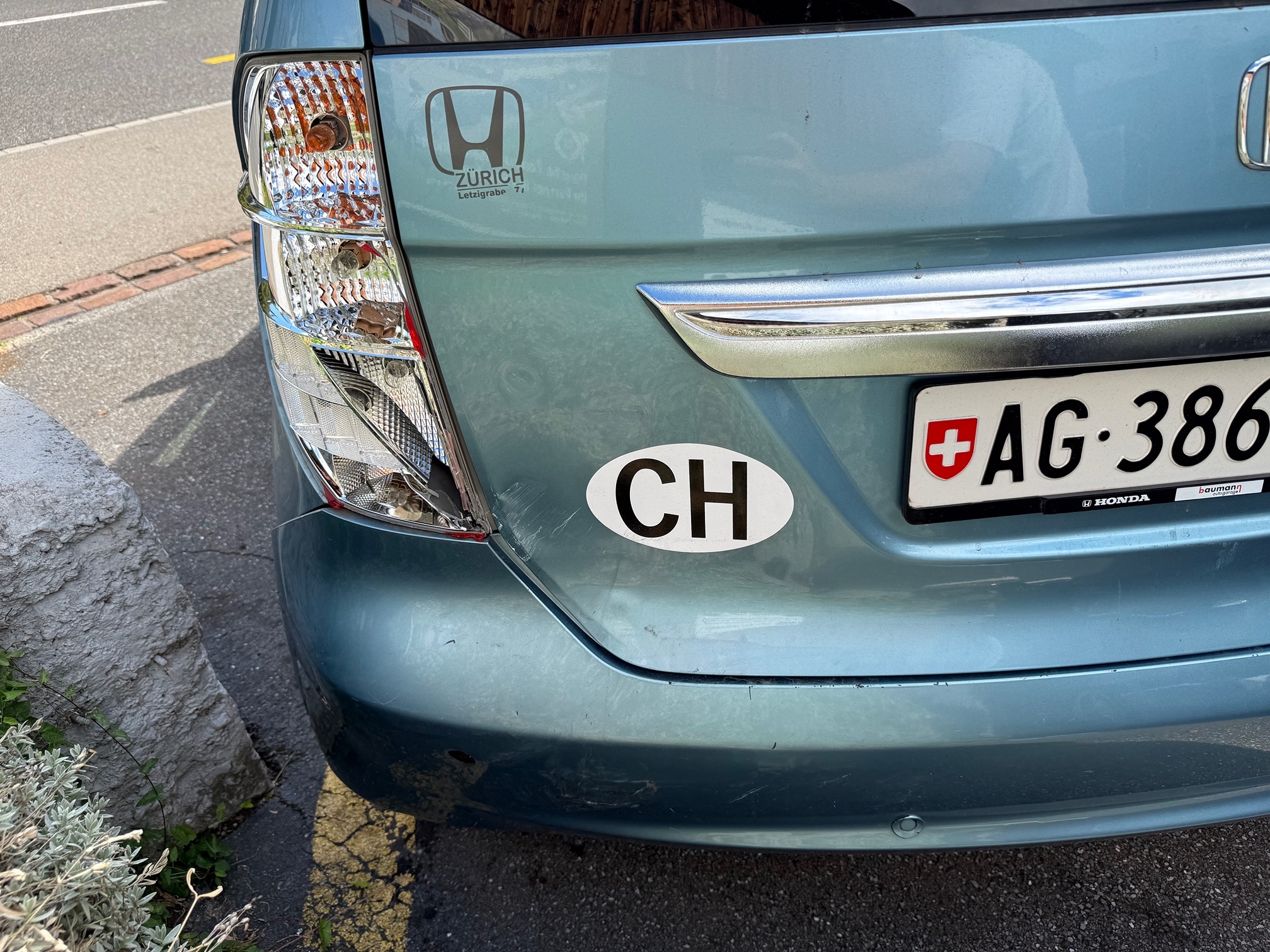 HONDA FR-V 2.0 — zdjęcie 9