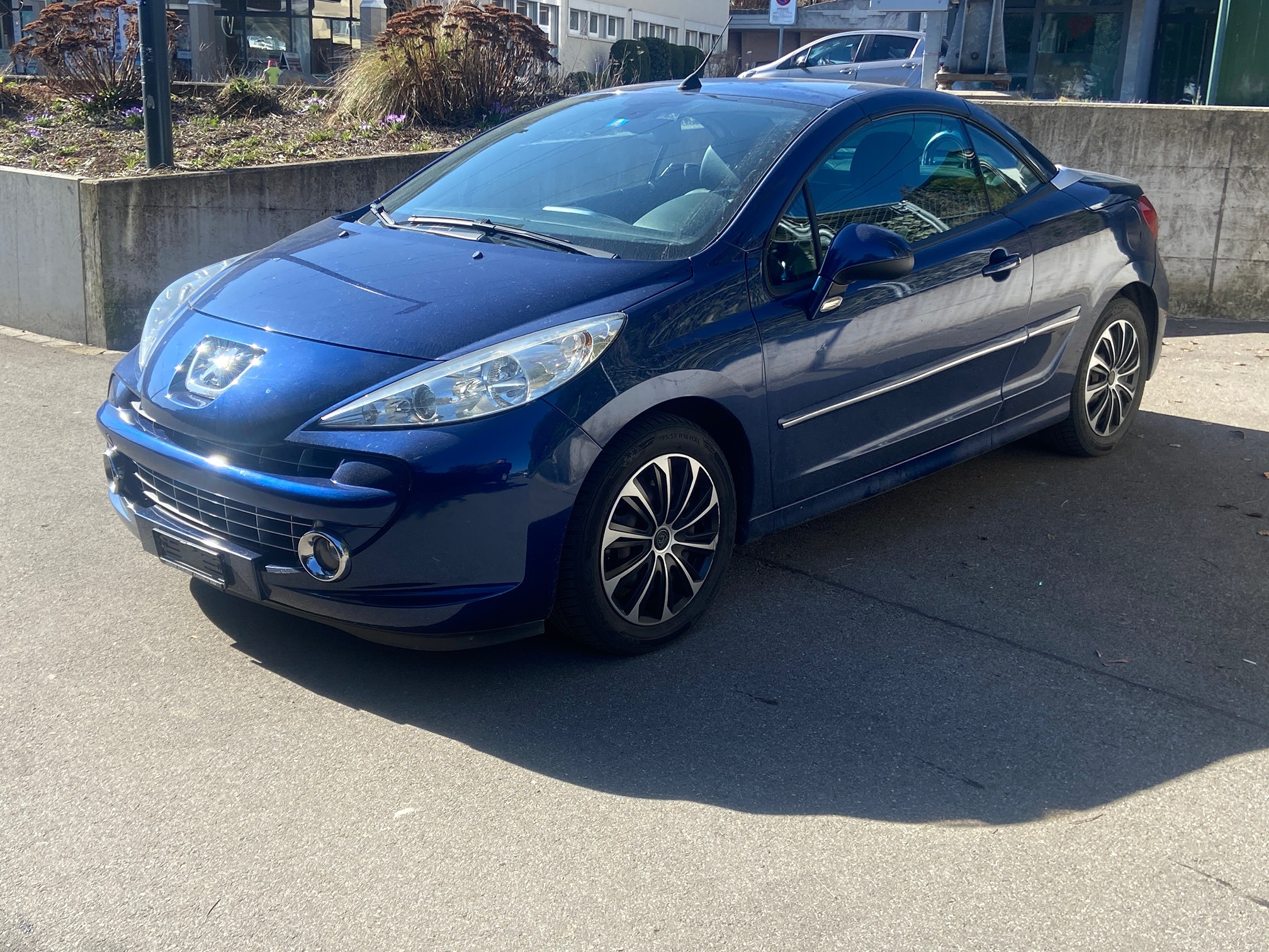 PEUGEOT 207 CC 1.6i Turbo — zdjęcie 6
